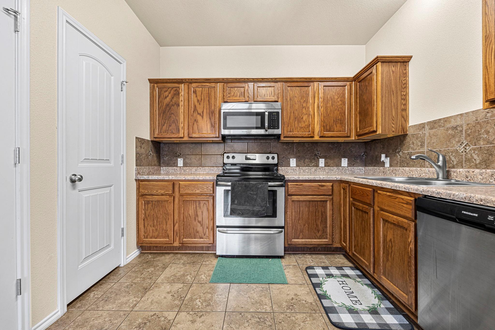 917 Brookview Dr, Copperas Cove, TX 76522