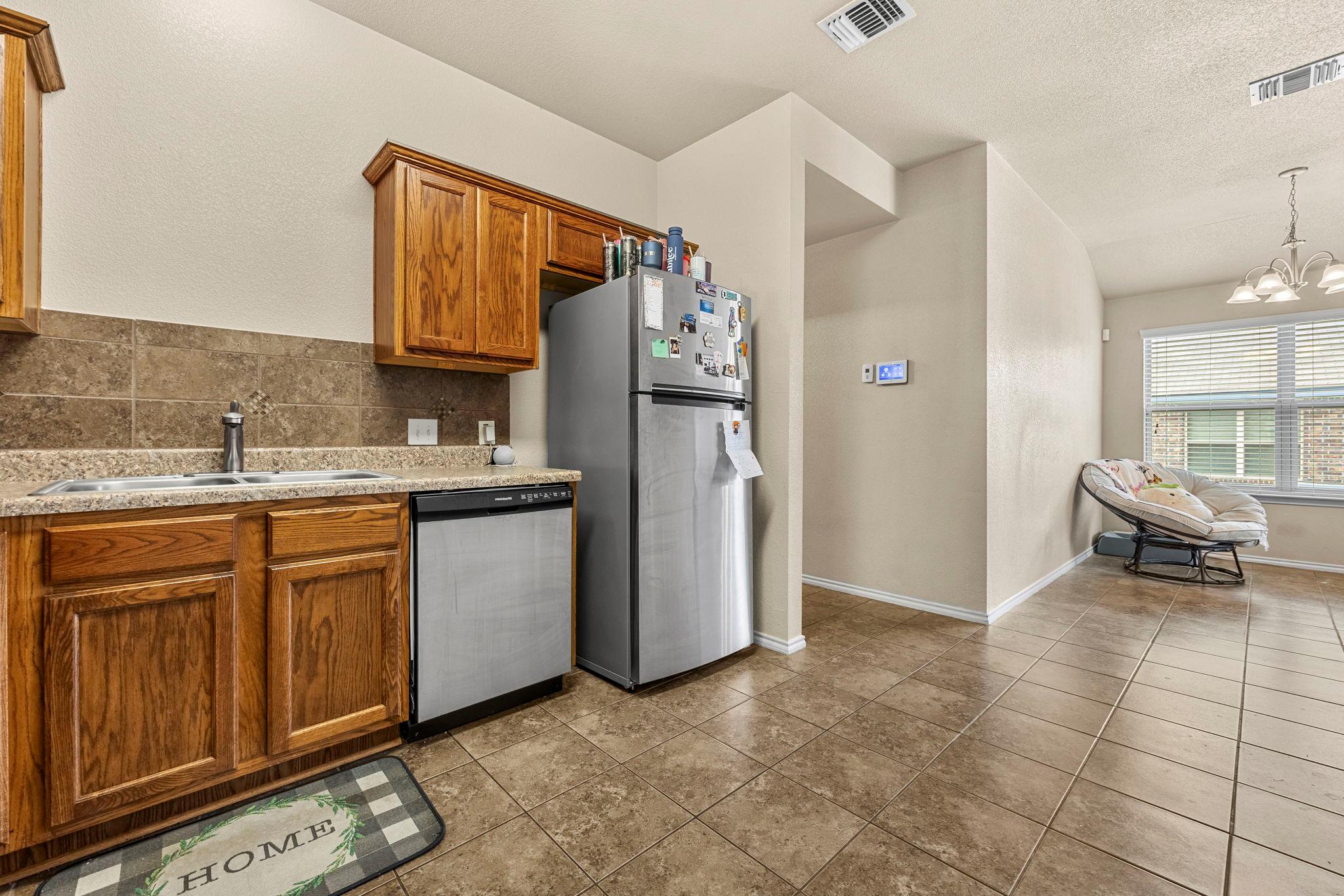 917 Brookview Dr, Copperas Cove, TX 76522