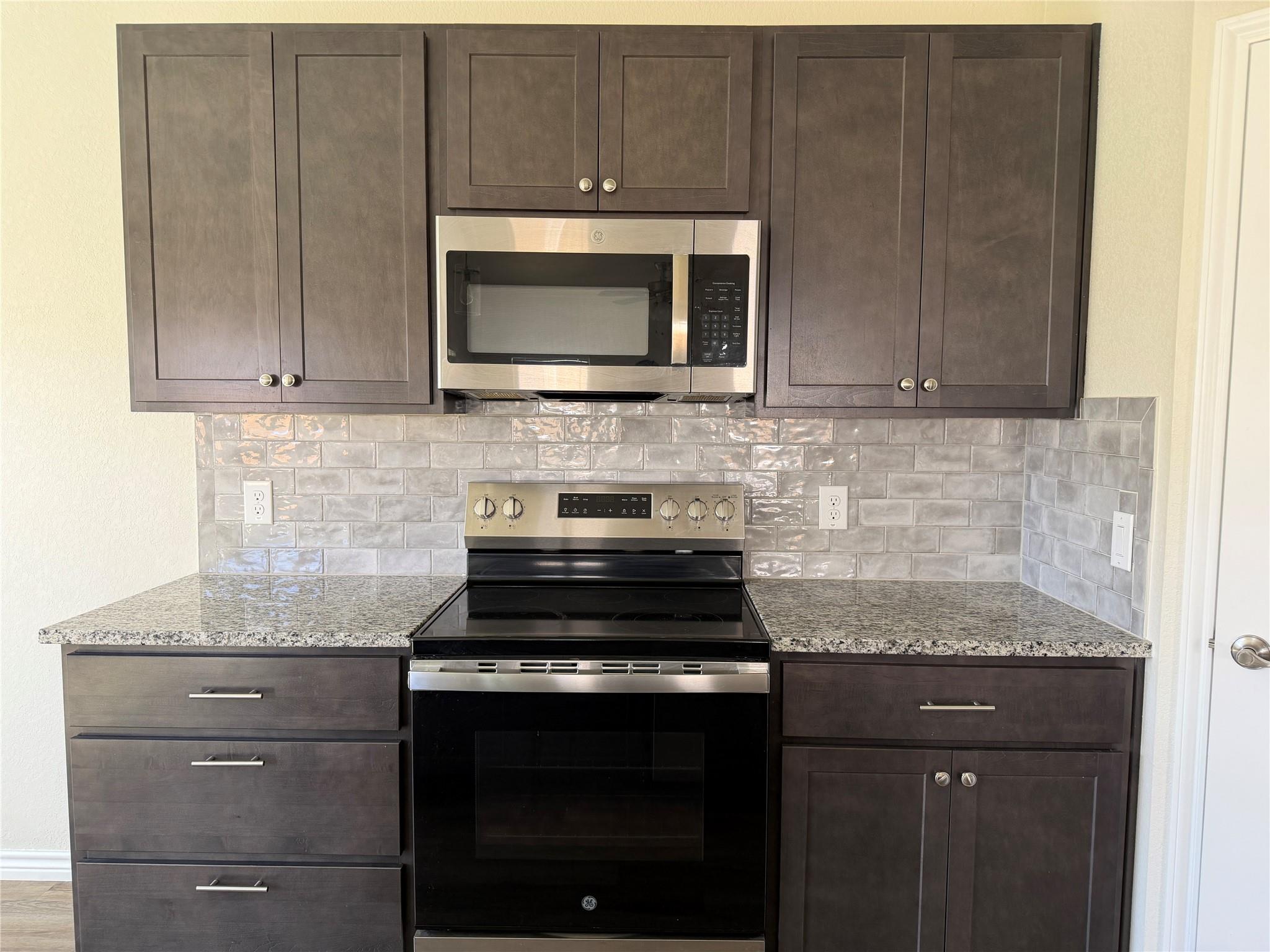 510 Whirlaway Dr # A, Jarrell, TX 76537