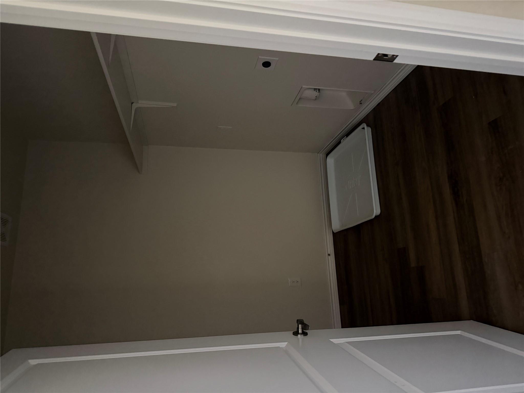 510 Whirlaway Dr # A, Jarrell, TX 76537