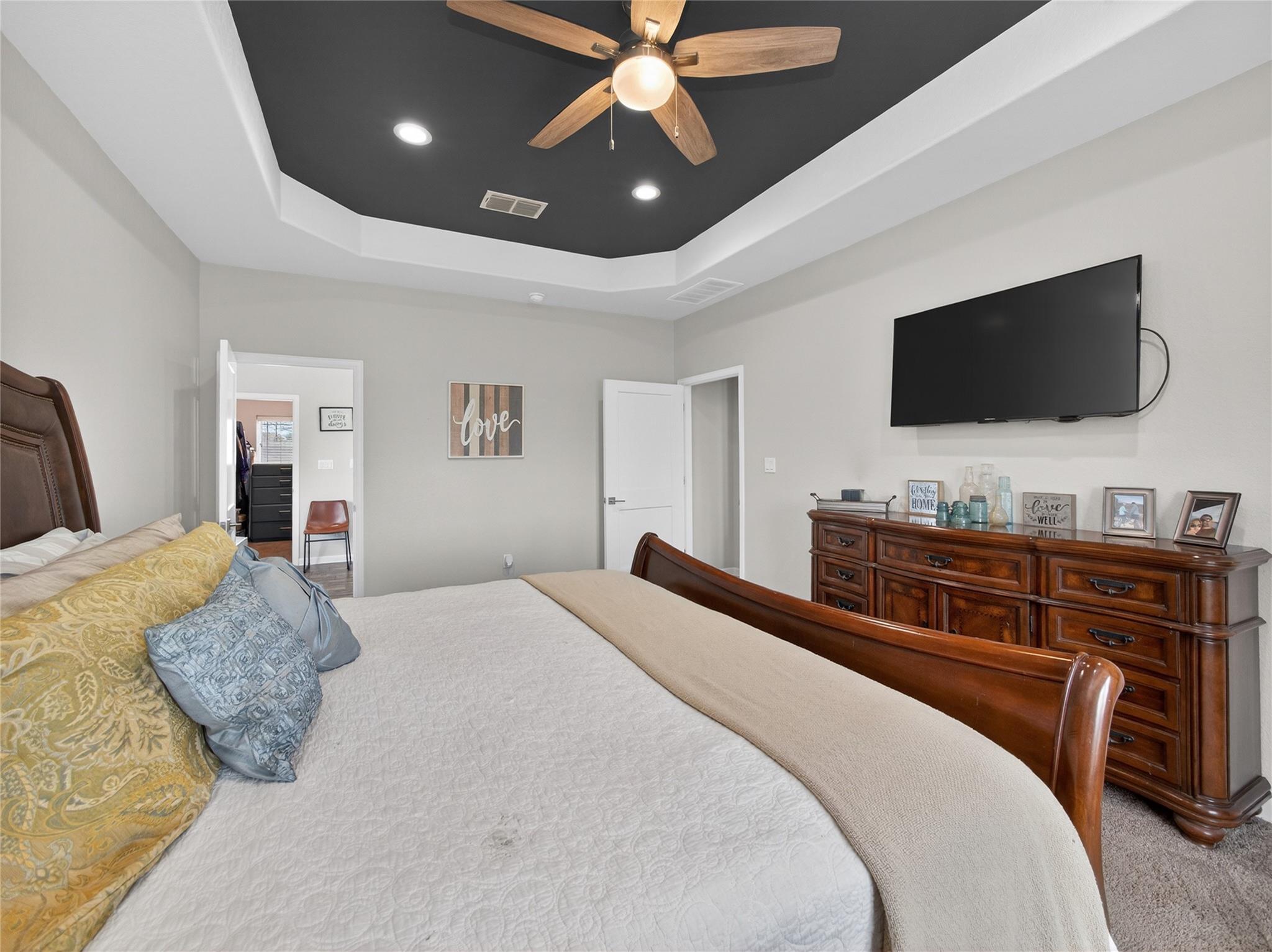 494 Flash Cir, Luling, TX 78648