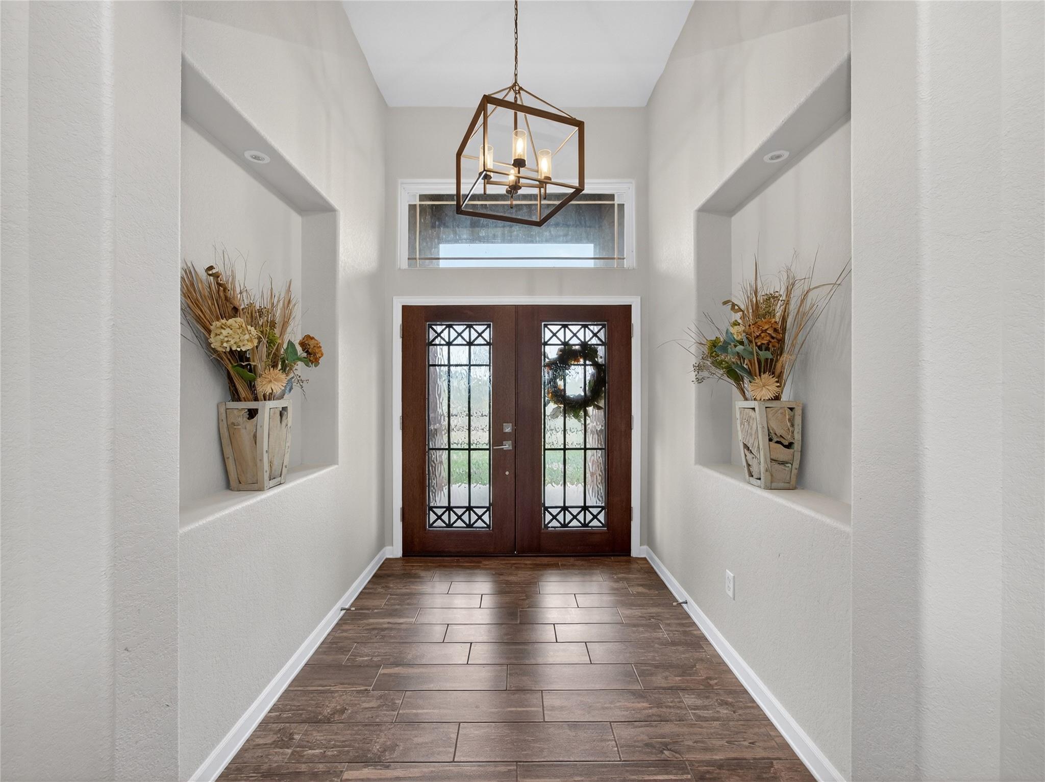 494 Flash Cir, Luling, TX 78648