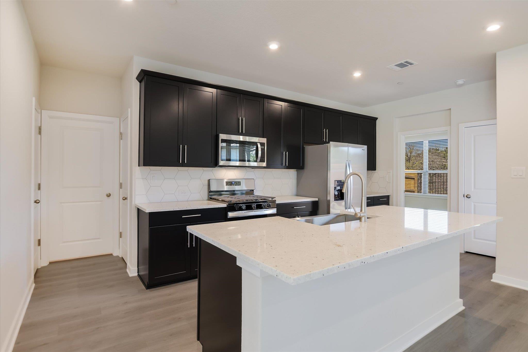 2500 Forest Creek Dr # 2004, Round Rock, TX 78665