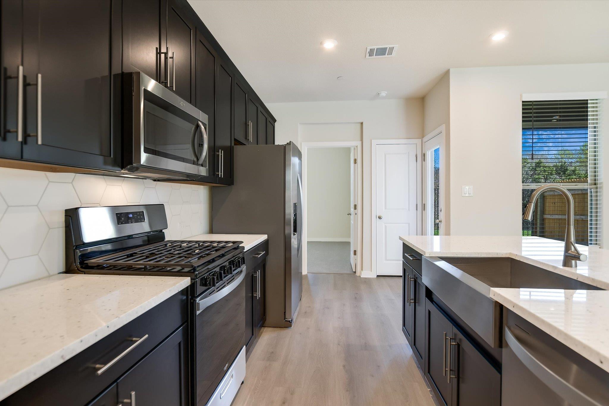 2500 Forest Creek Dr # 2004, Round Rock, TX 78665