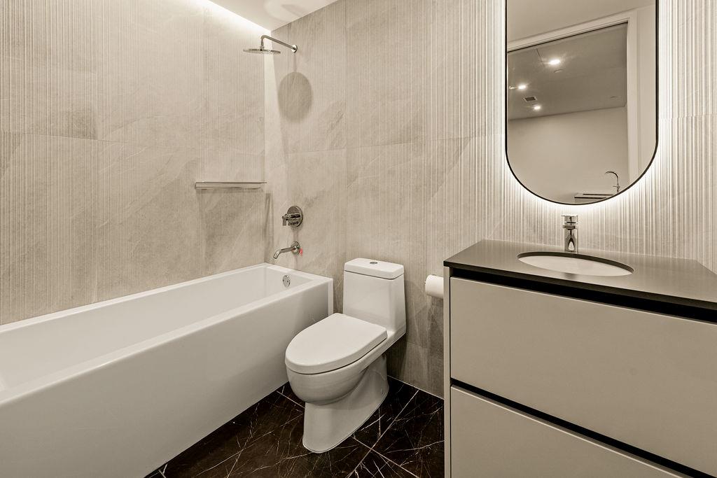 610 Davis St # 3310, Austin, TX 78701