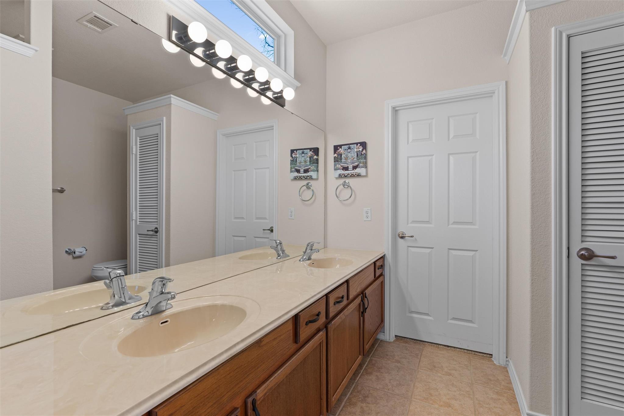 225 Winter Dr, Georgetown, TX 78633