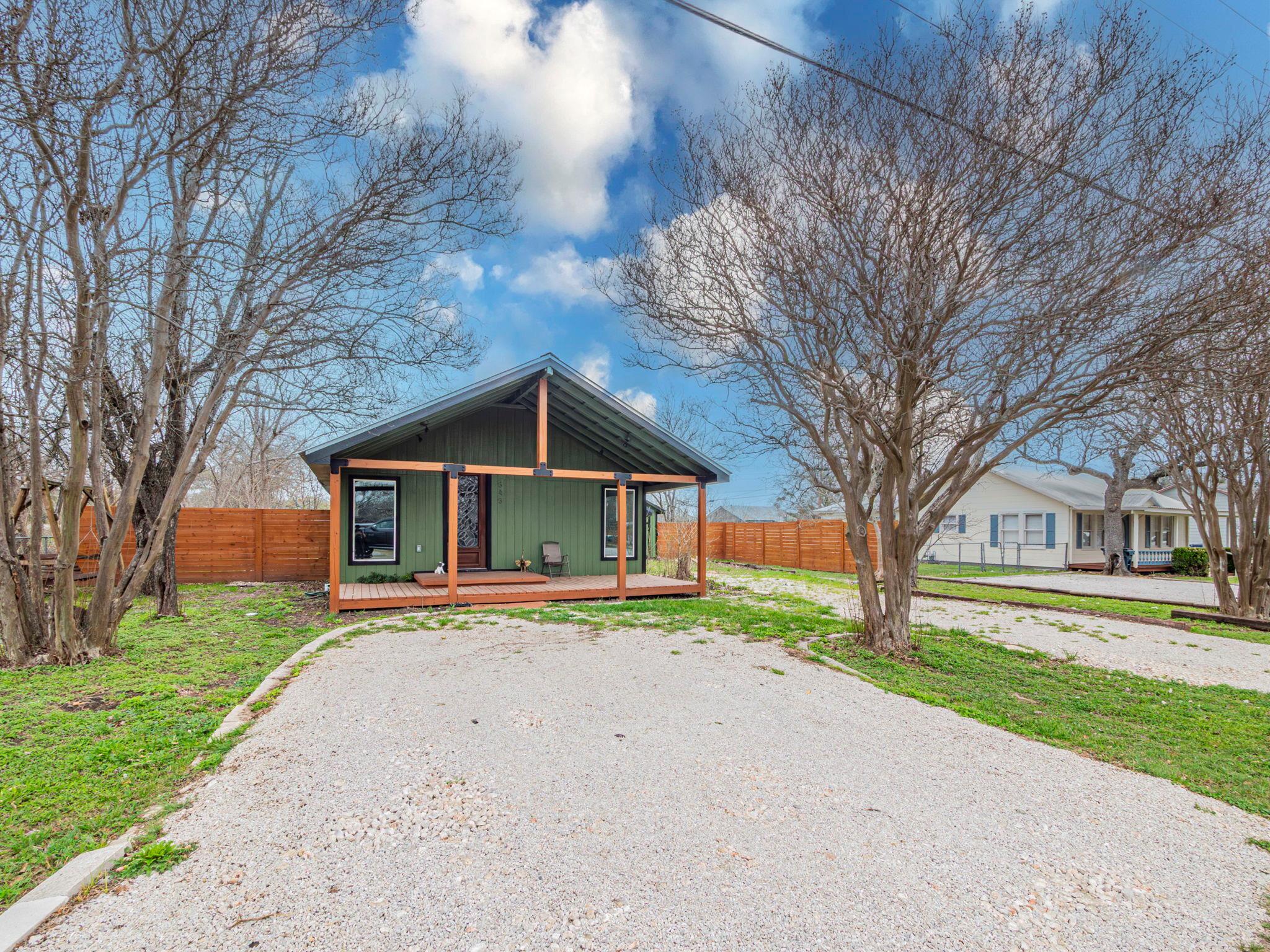 545 W Vaughan St, Bertram, TX 78605