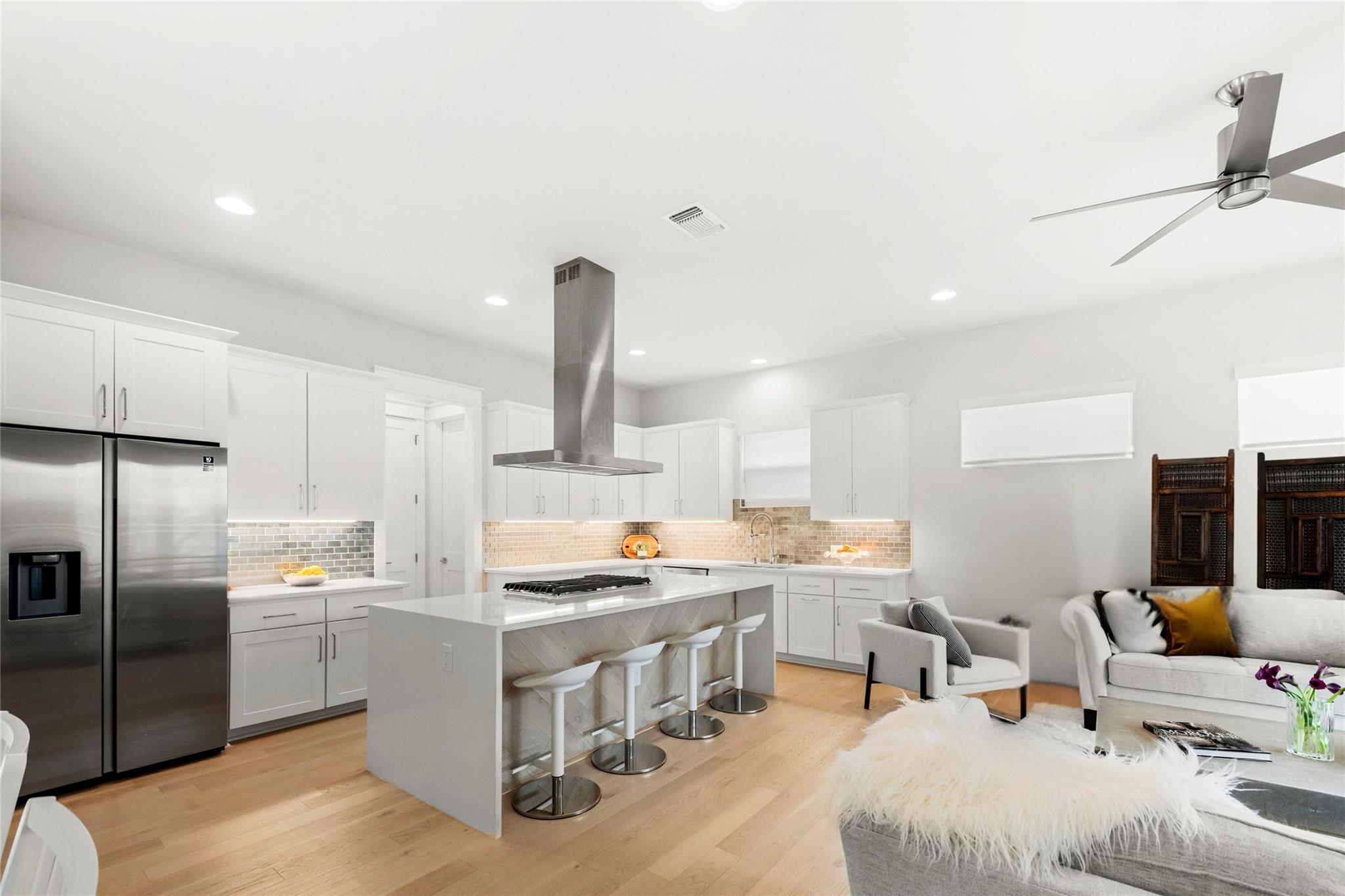 5002 Pecan Springs Rd # 8, Austin, TX 78723