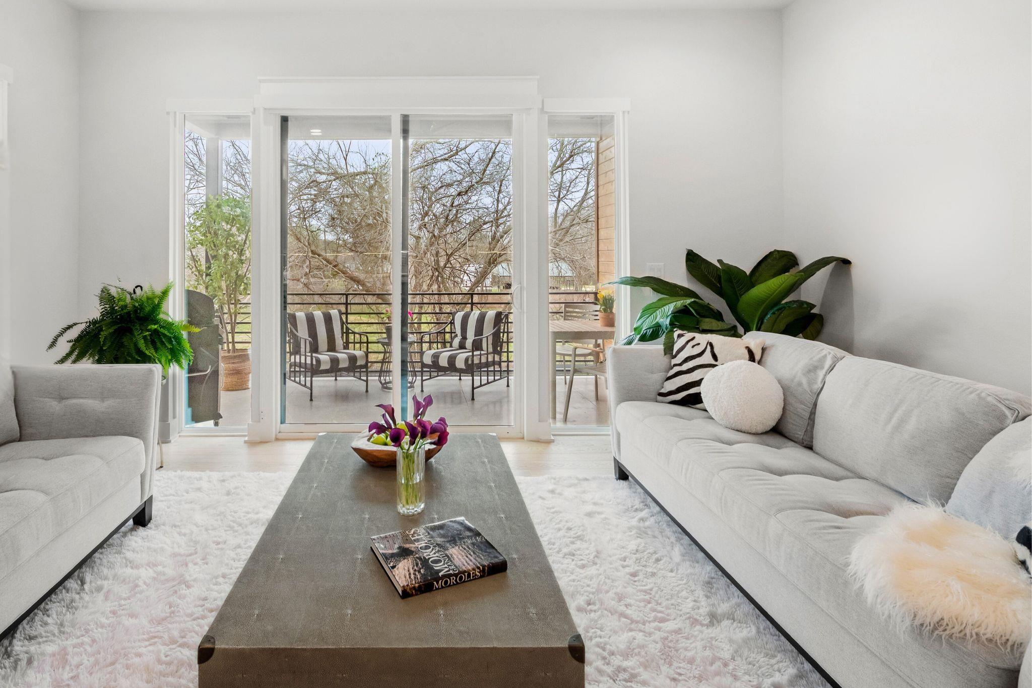 5002 Pecan Springs Rd # 8, Austin, TX 78723