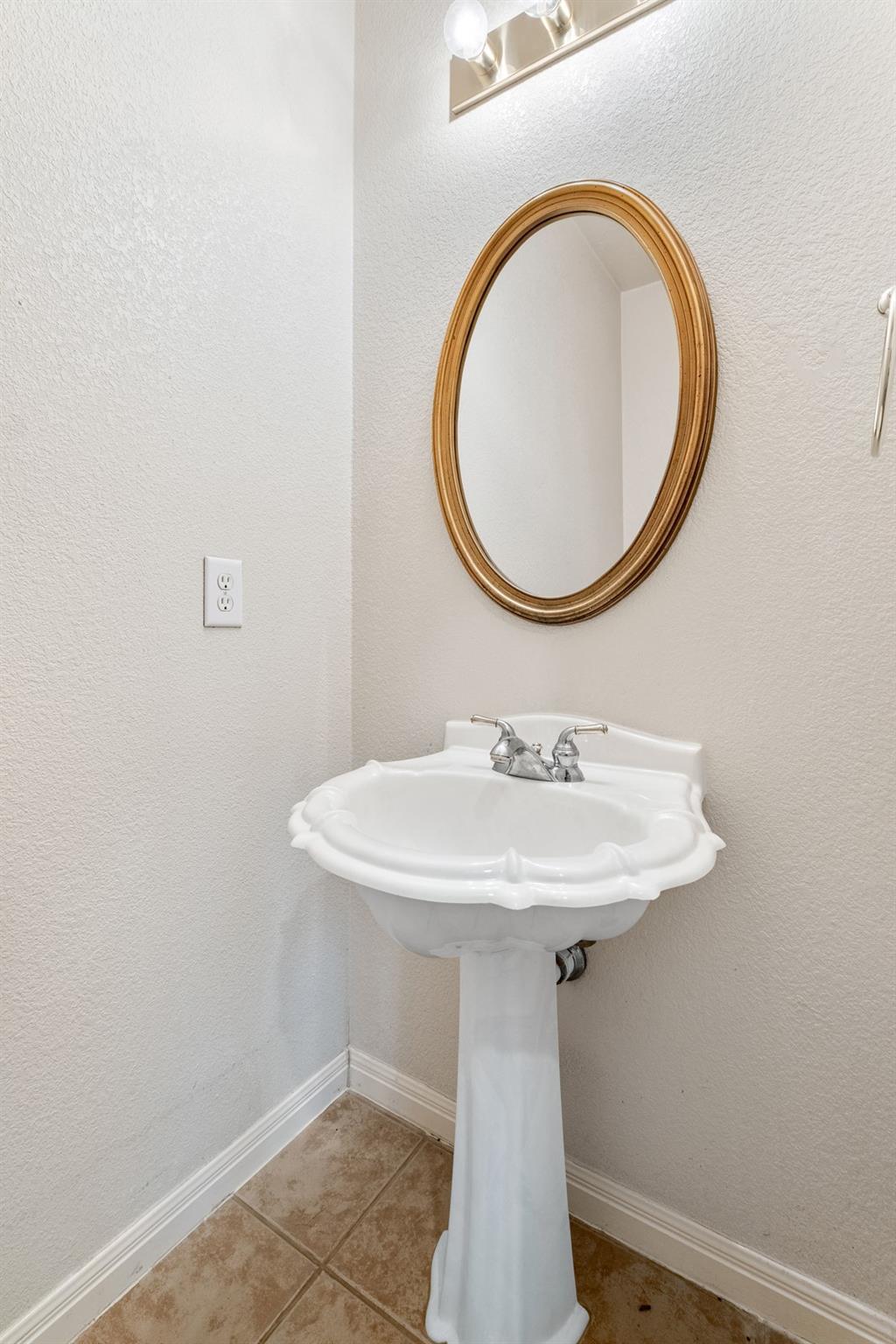 12616 Pony Ln, Austin, TX 78727