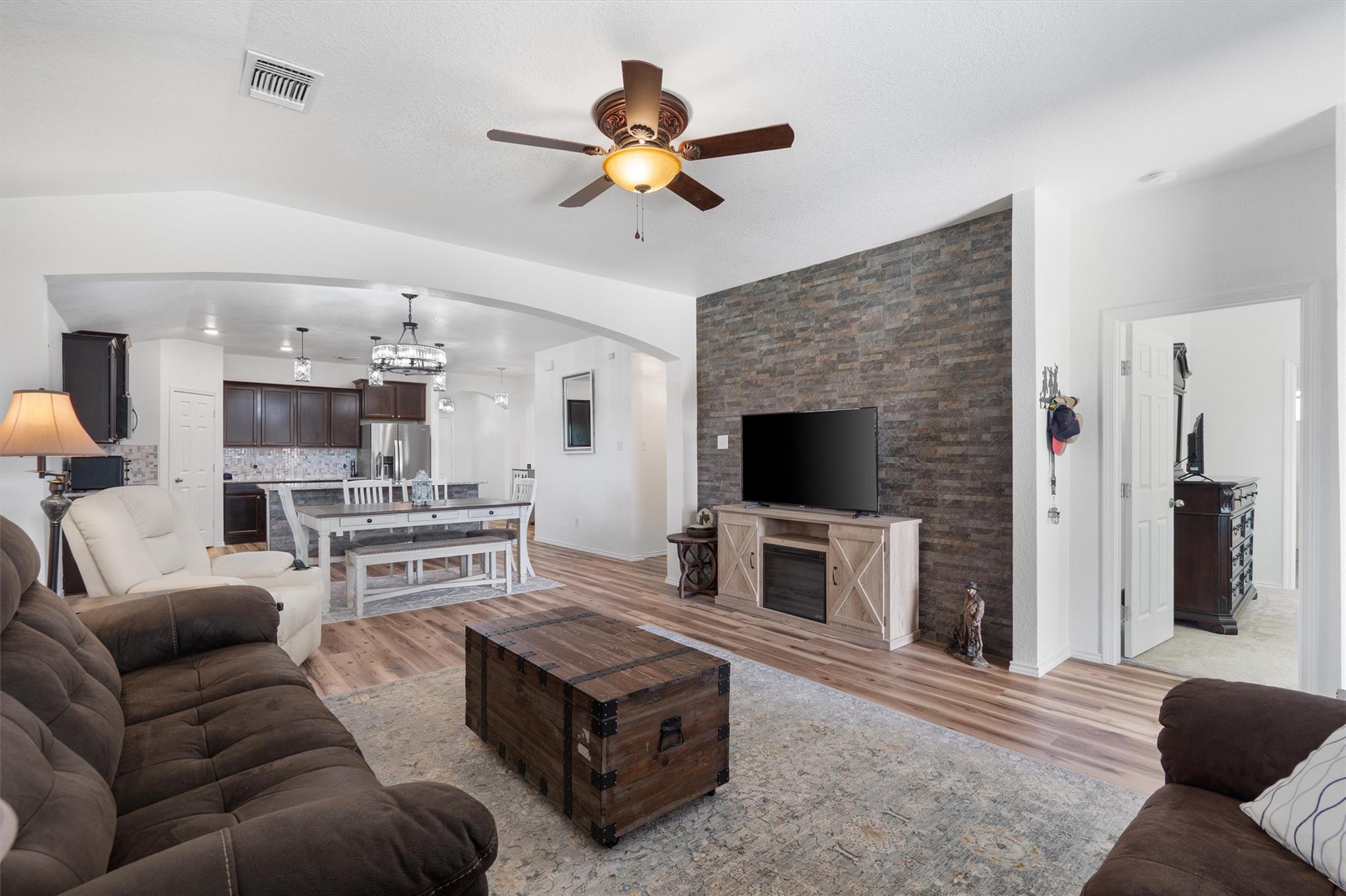 9115 Hidden Oaks Dr, Temple, TX 76502