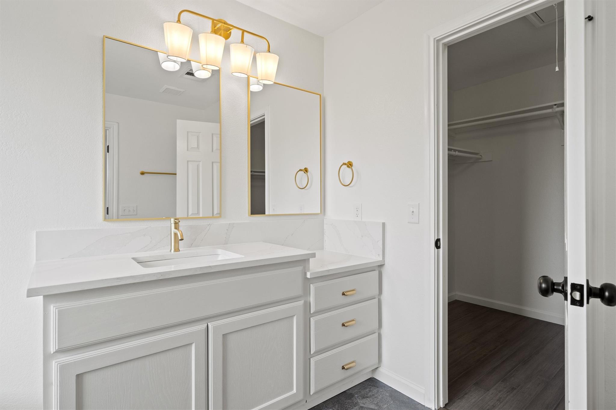 537 Rockhurst St, Buda, TX 78610