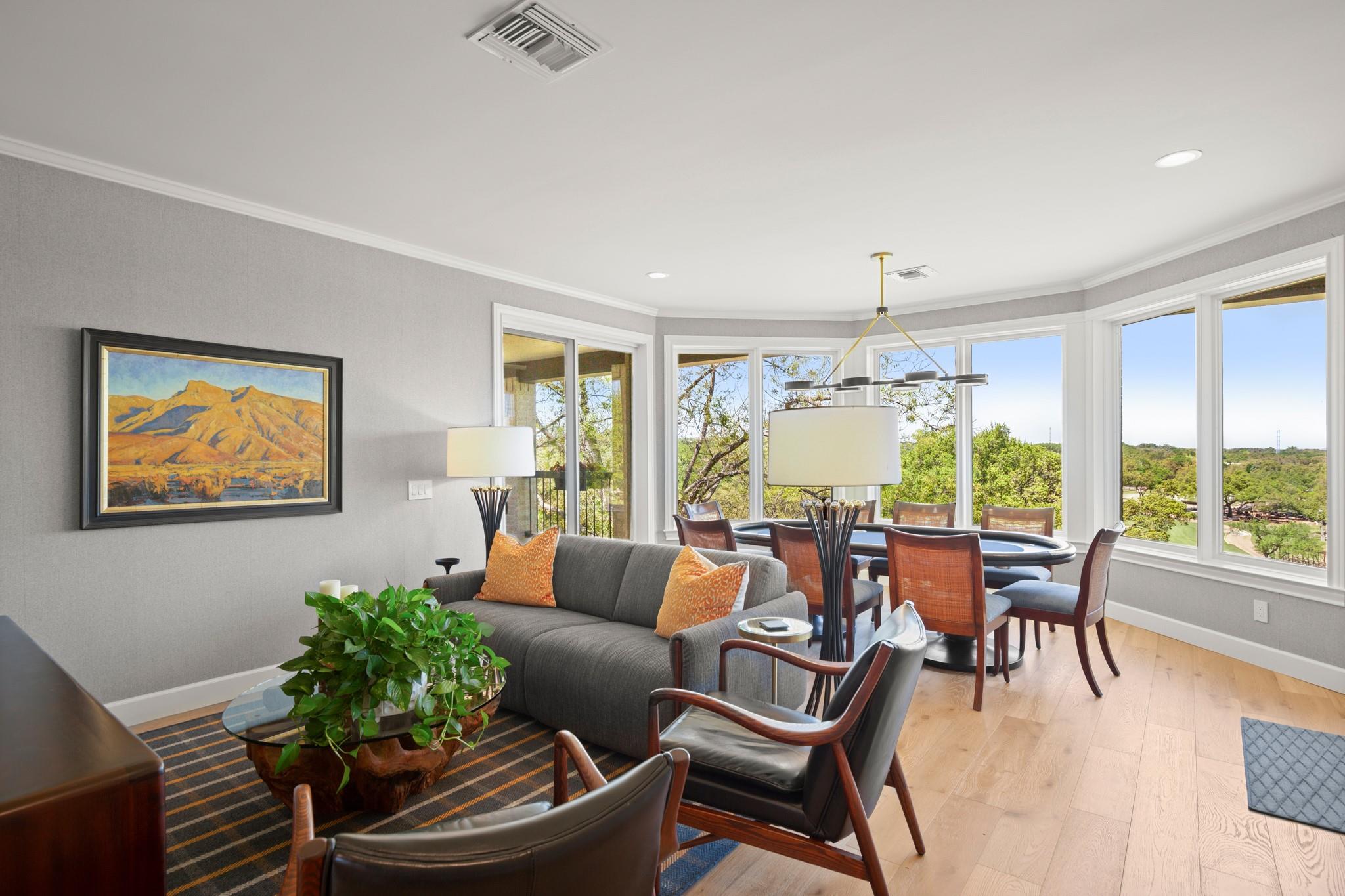 6 Links Ct, The Hills, TX 78738