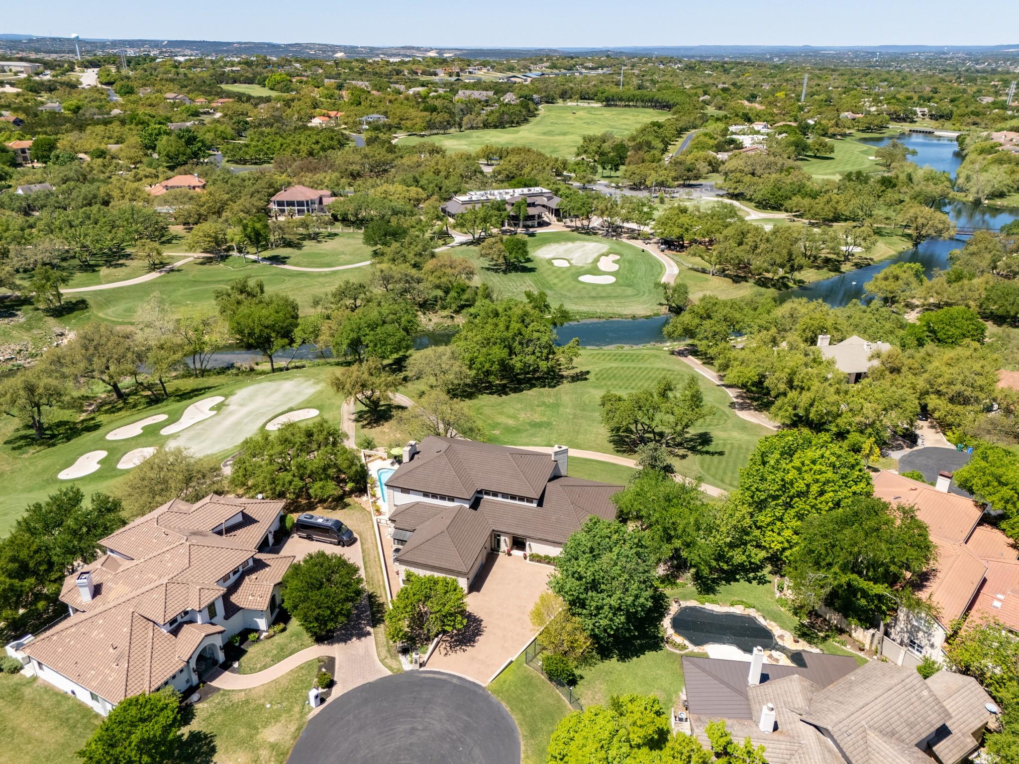 6 Links Ct, The Hills, TX 78738