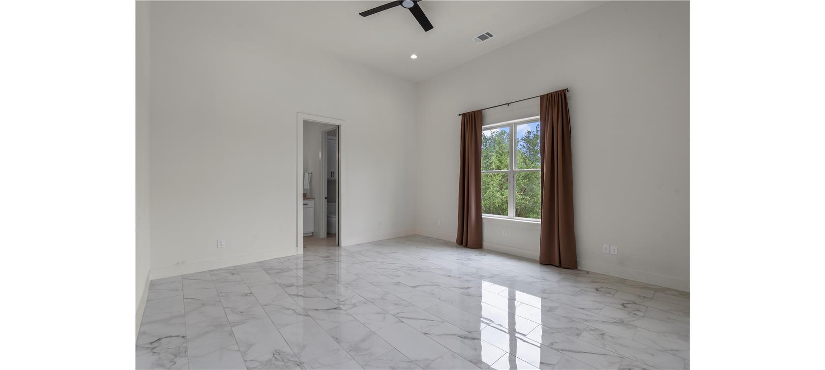 1805 Performer Rd, Spicewood, TX 78669