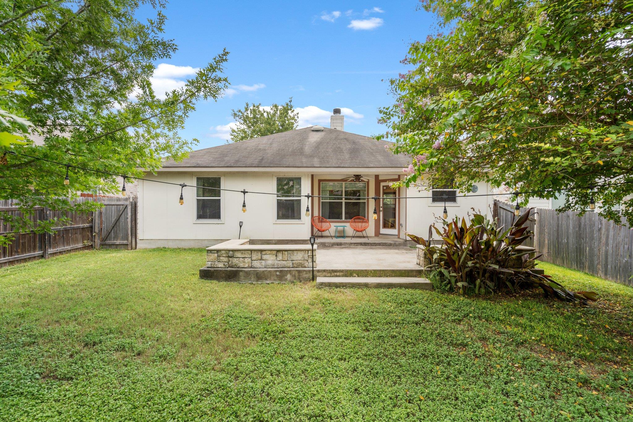 1900 Melissa Oaks Ln, Austin, TX 78744