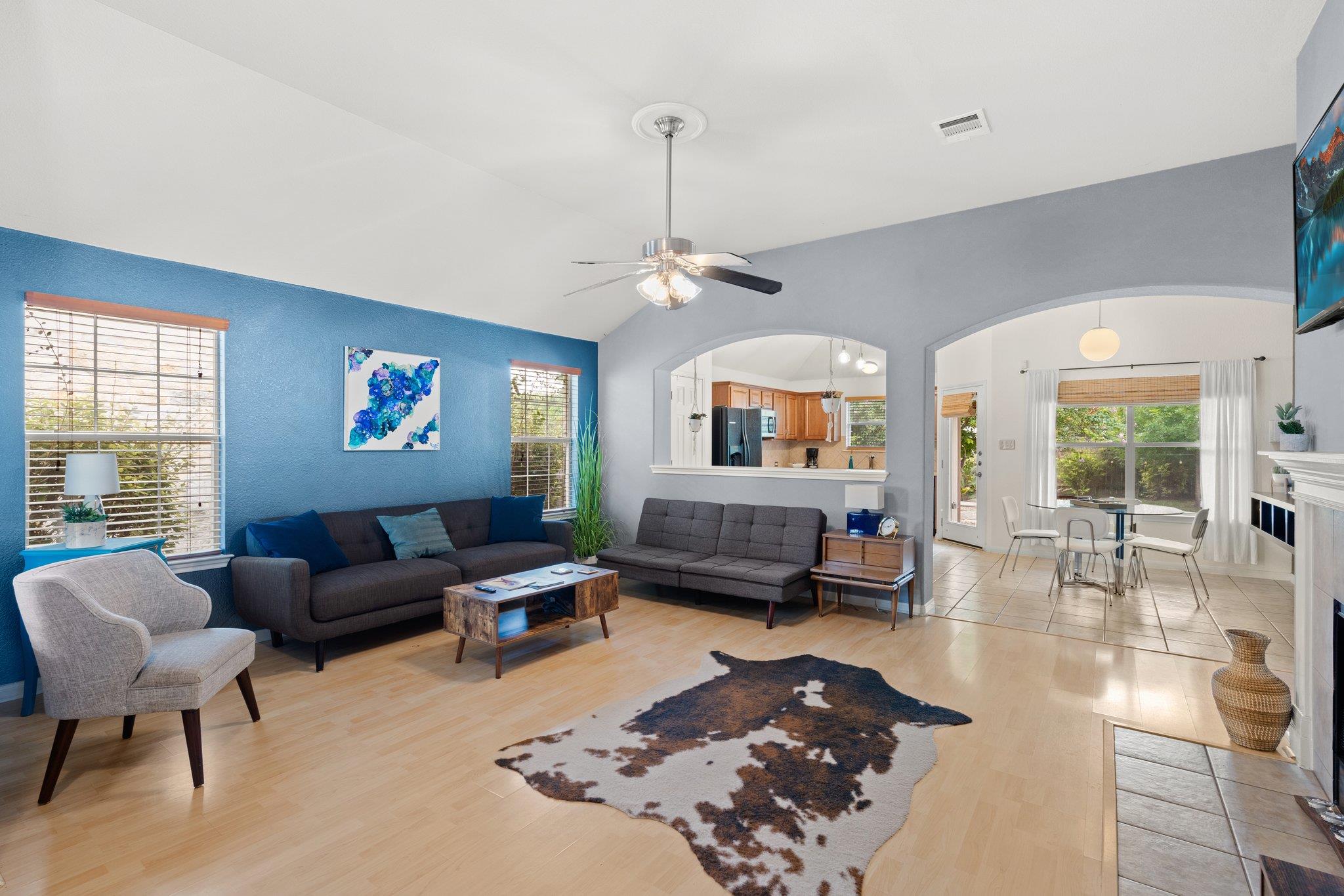 1900 Melissa Oaks Ln, Austin, TX 78744