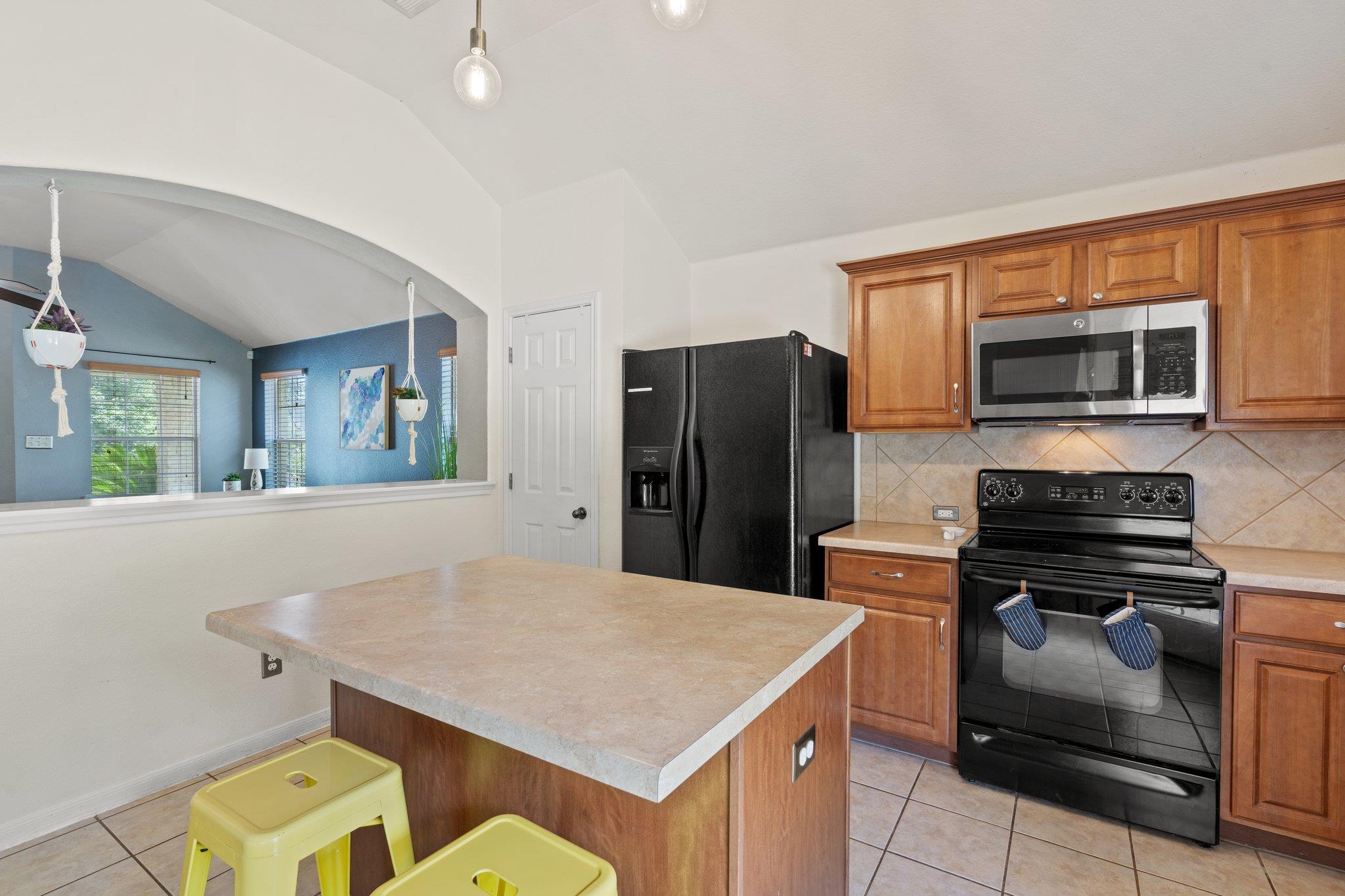 1900 Melissa Oaks Ln, Austin, TX 78744