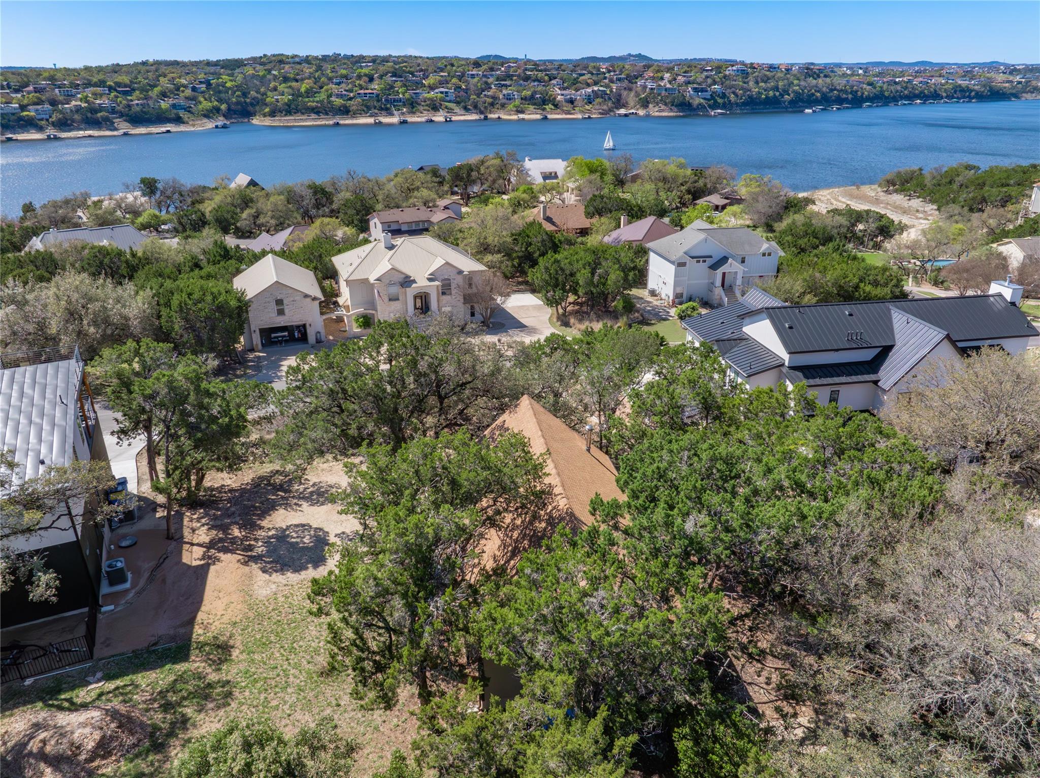 18418 Lakeland Dr, Lago Vista, TX 78645