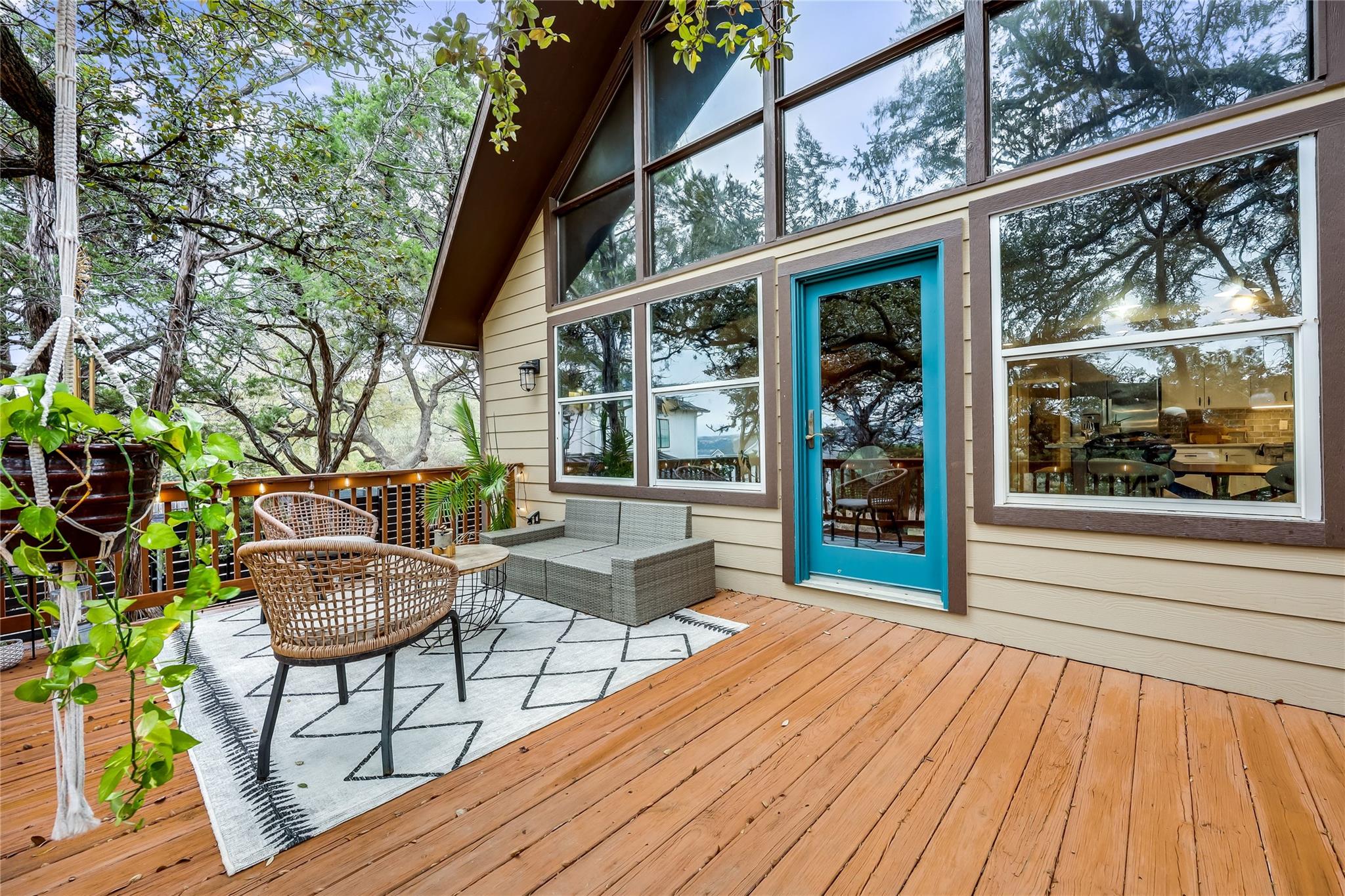 18418 Lakeland Dr, Lago Vista, TX 78645