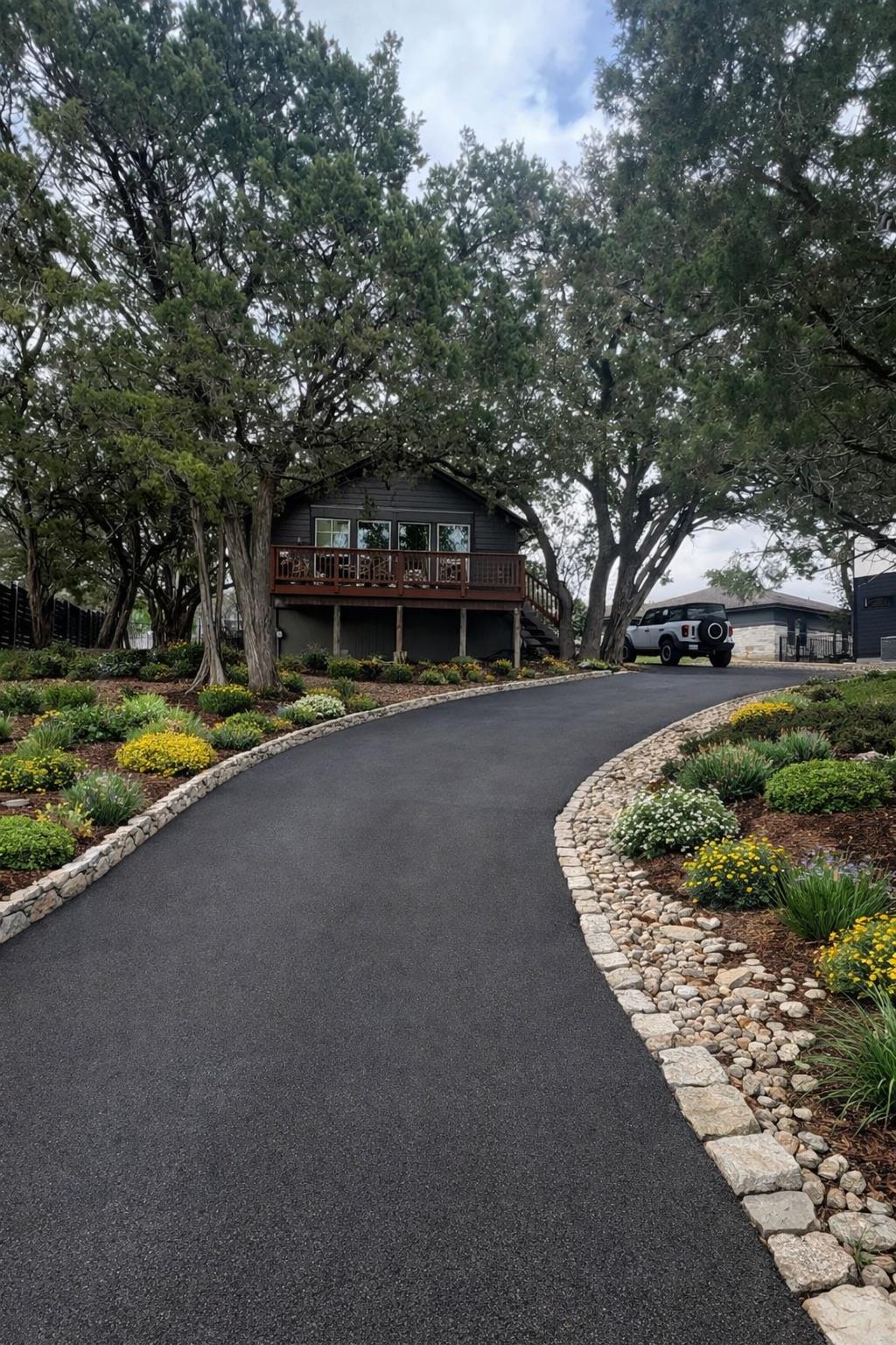 18418 Lakeland Dr, Lago Vista, TX 78645