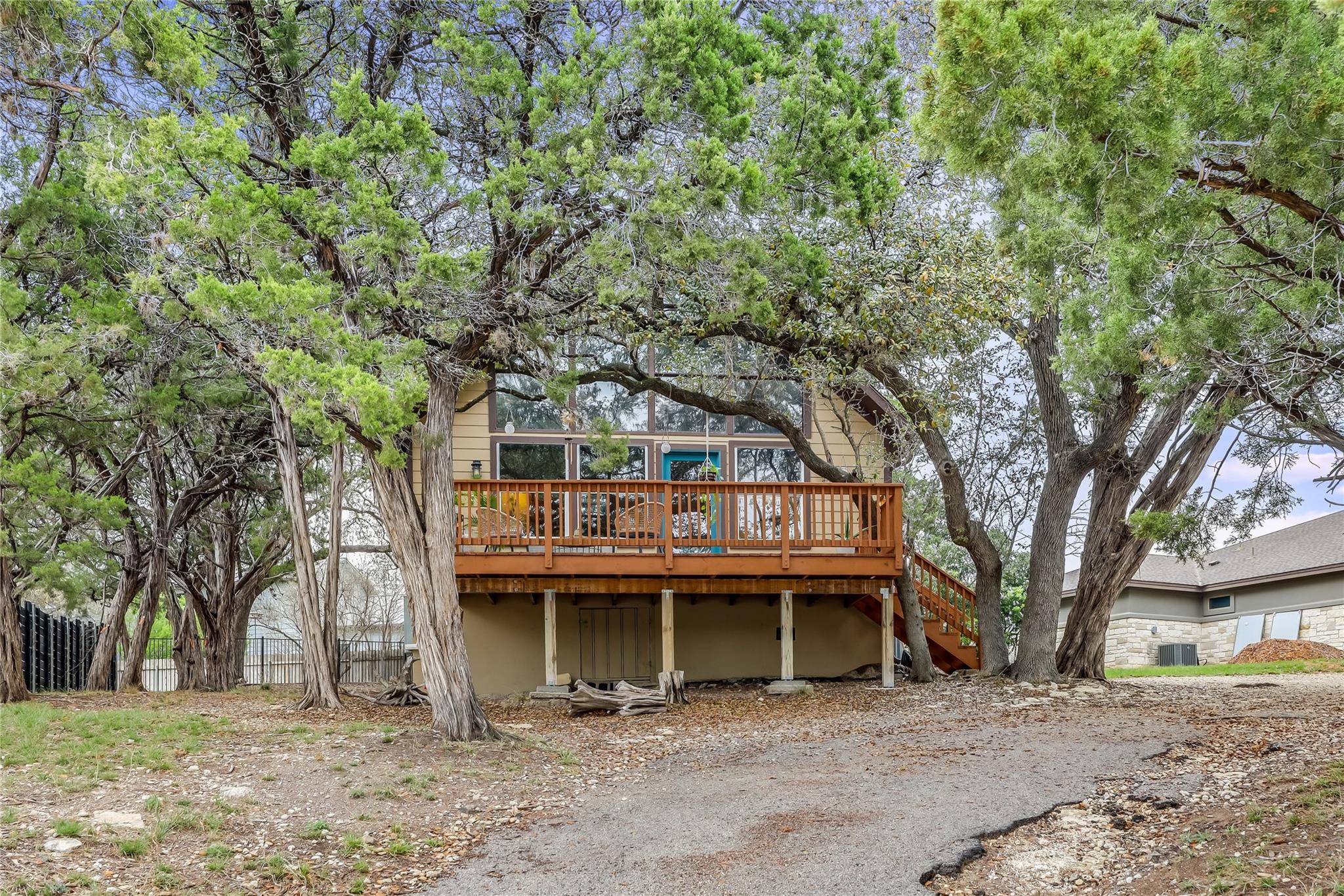 18418 Lakeland Dr, Lago Vista, TX 78645