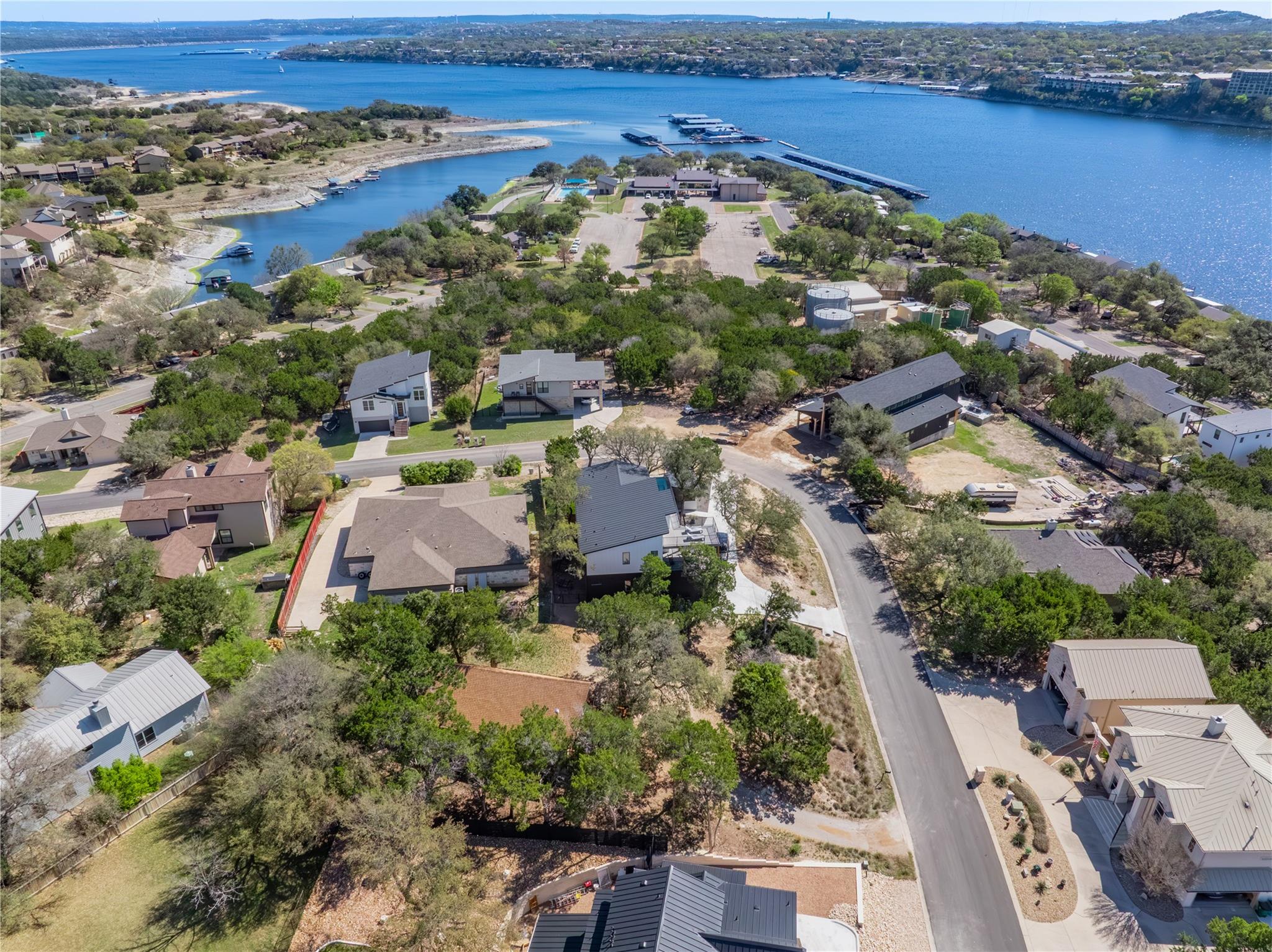 18418 Lakeland Dr, Lago Vista, TX 78645