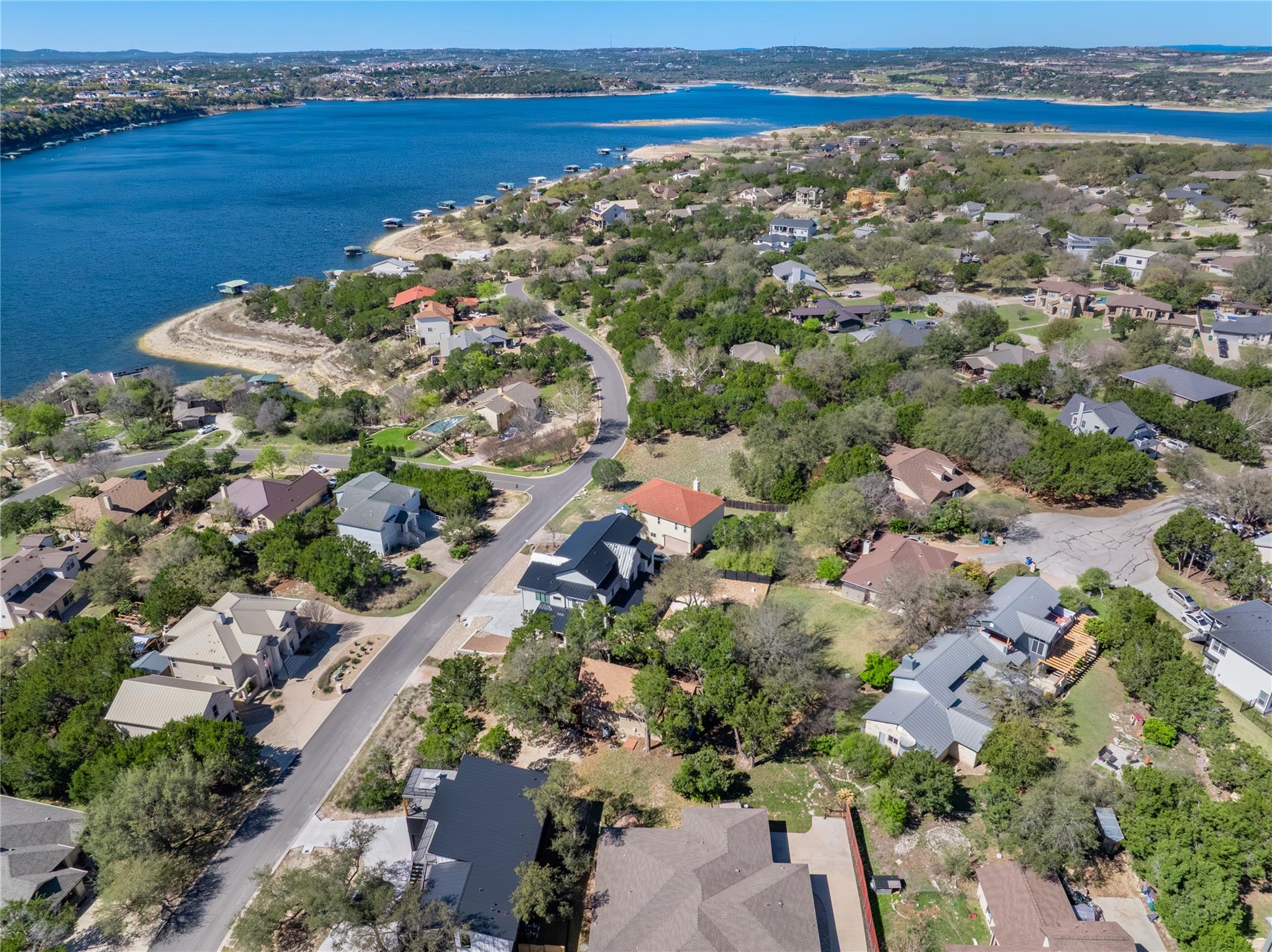 18418 Lakeland Dr, Lago Vista, TX 78645