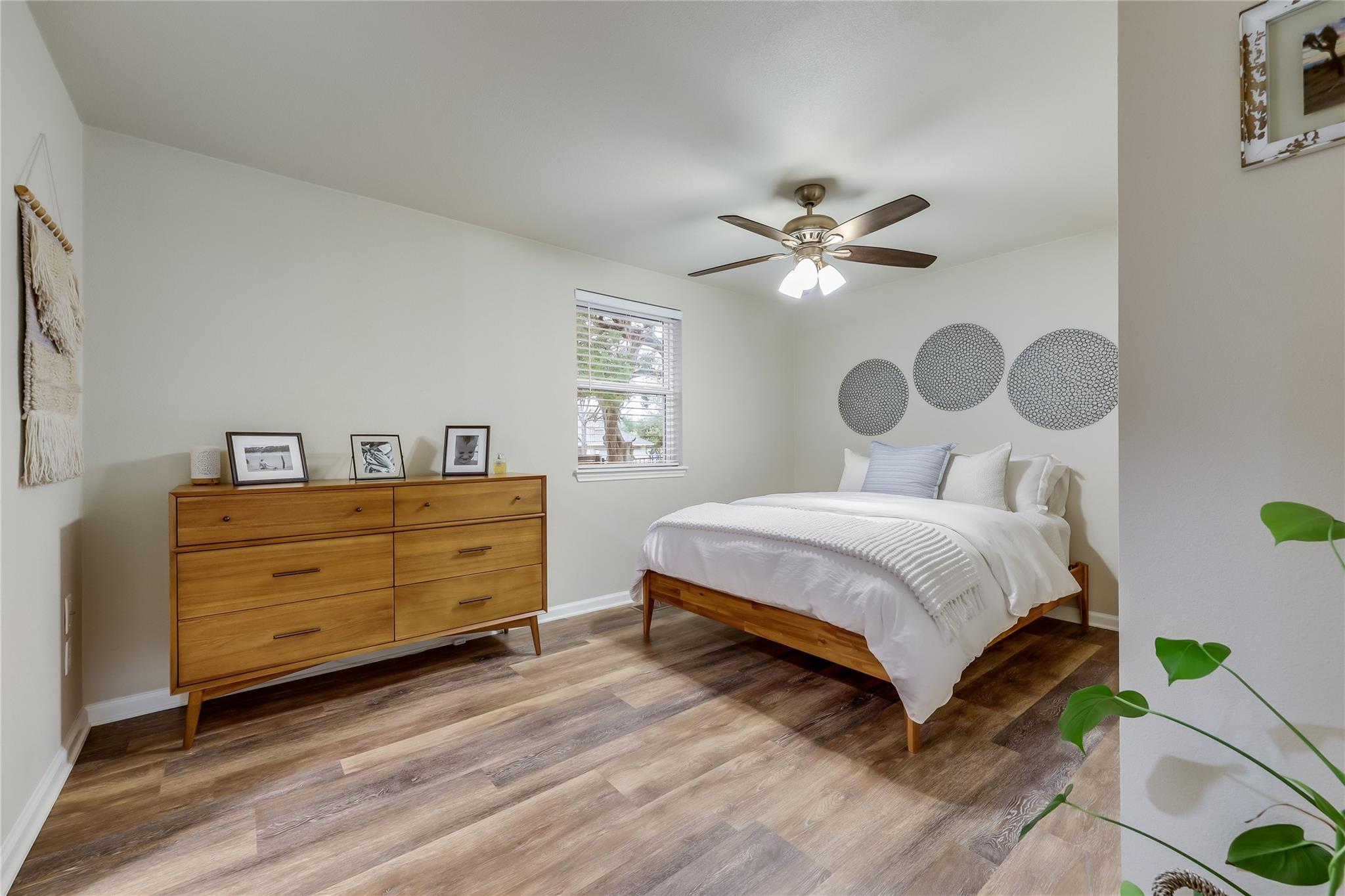 18418 Lakeland Dr, Lago Vista, TX 78645