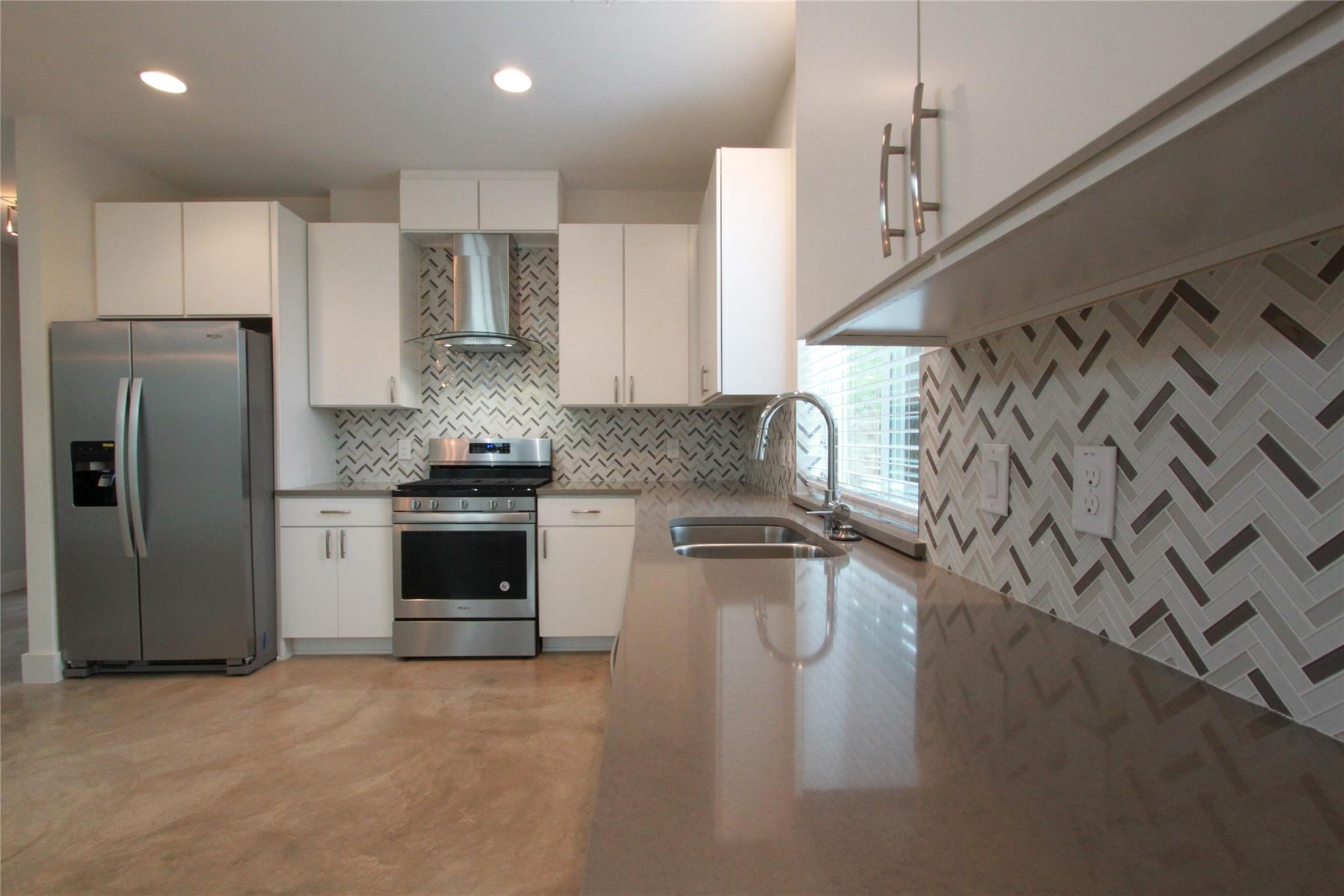 1204 Cometa St # A, Austin, TX 78721