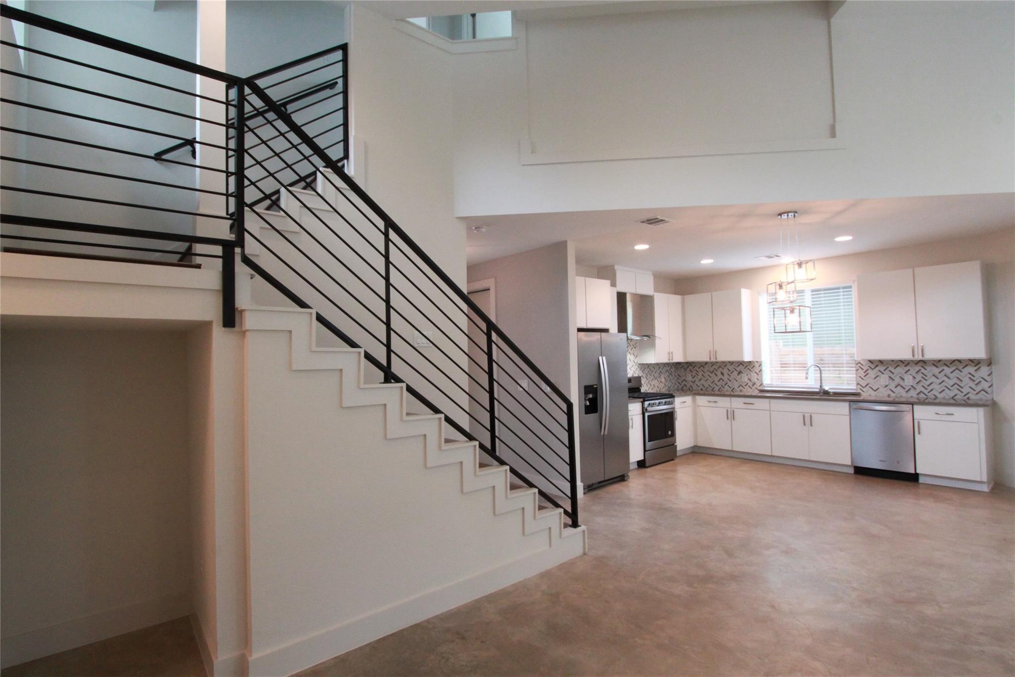 1204 Cometa St # A, Austin, TX 78721