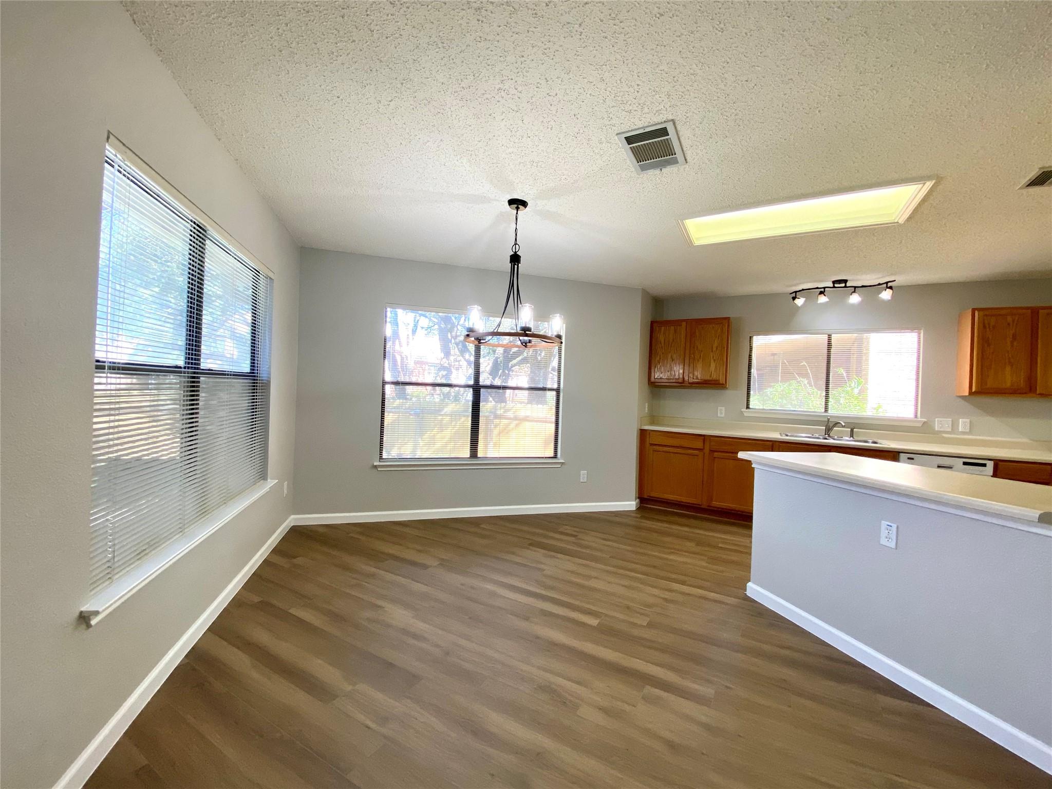 2101 Jasper Ln, Cedar Park, TX 78613