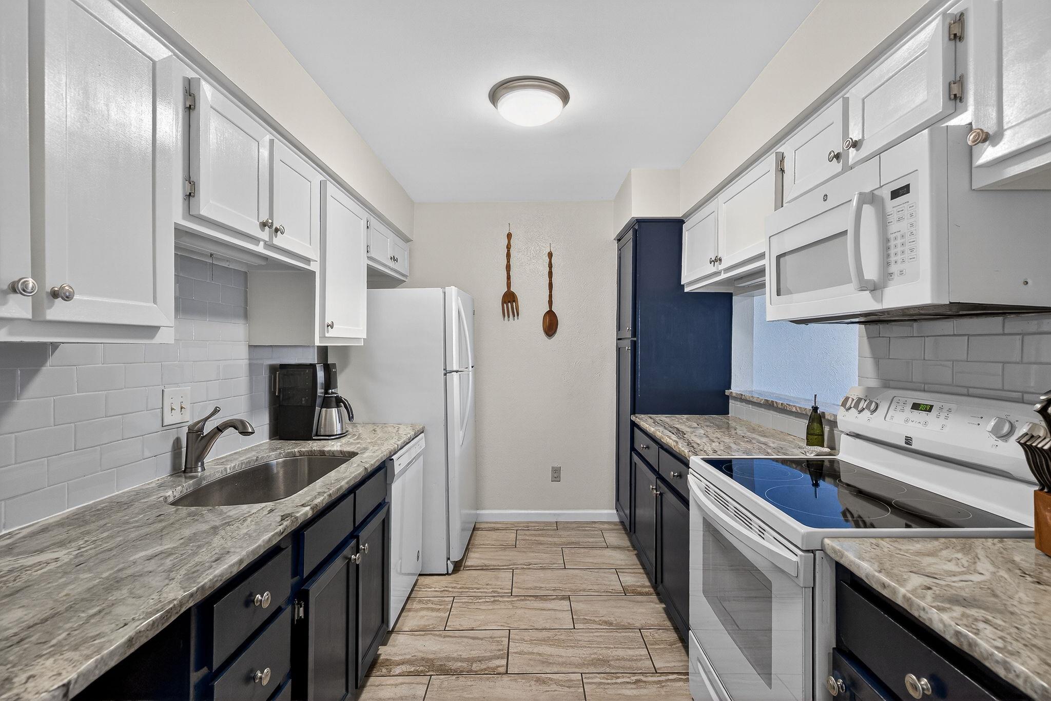 400 Hi There # 104, Horseshoe Bay, TX 78657