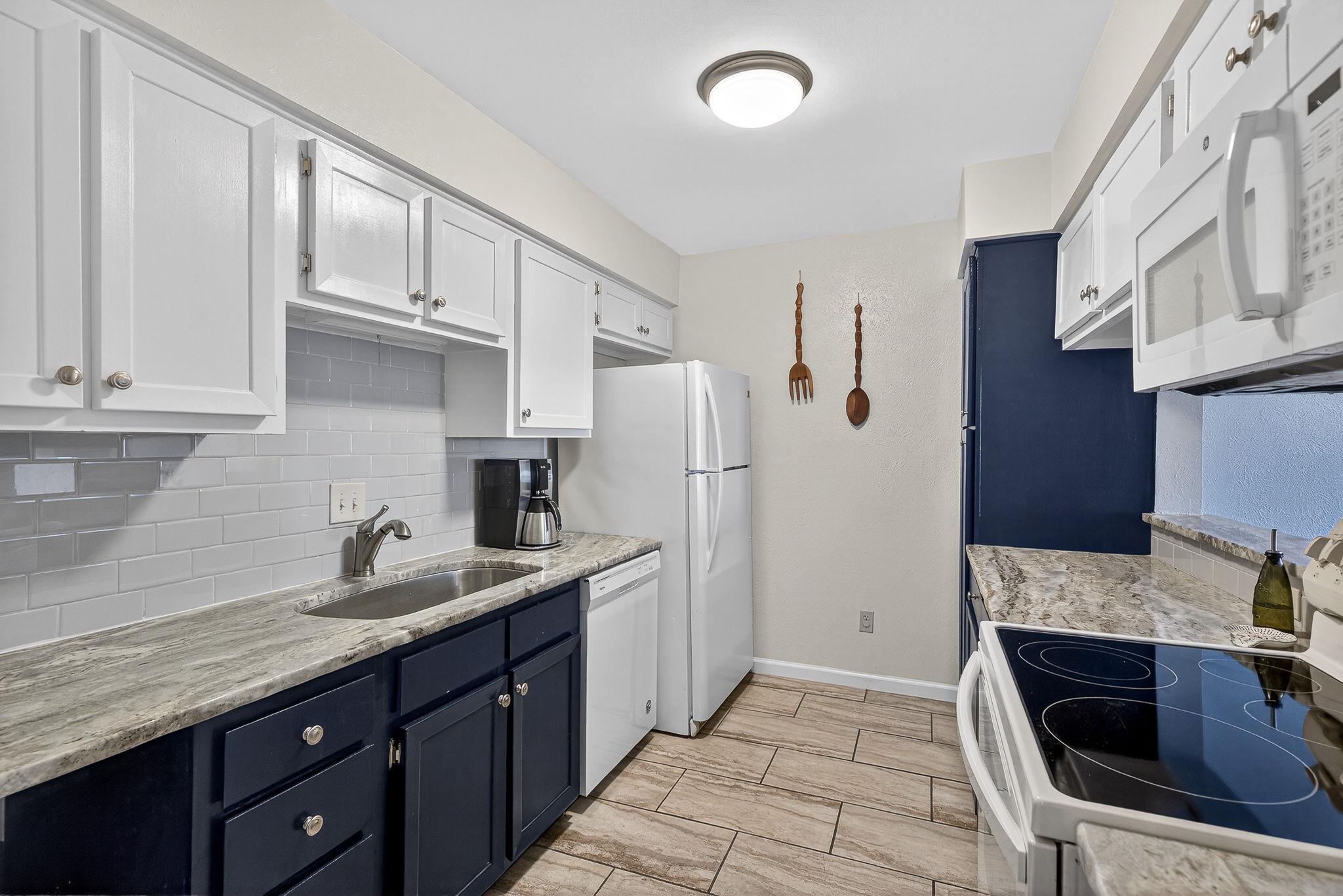 400 Hi There # 104, Horseshoe Bay, TX 78657