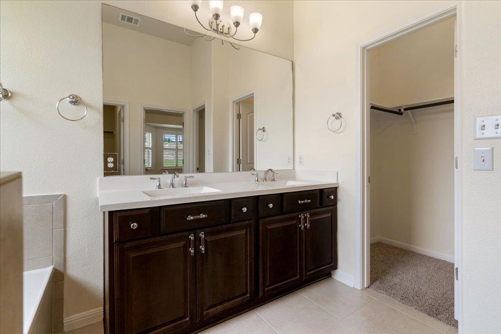 2520 Milan Meadows Dr, Leander, TX 78641