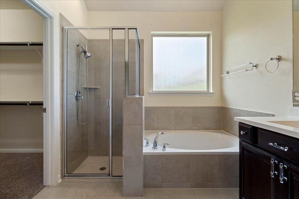 2520 Milan Meadows Dr, Leander, TX 78641