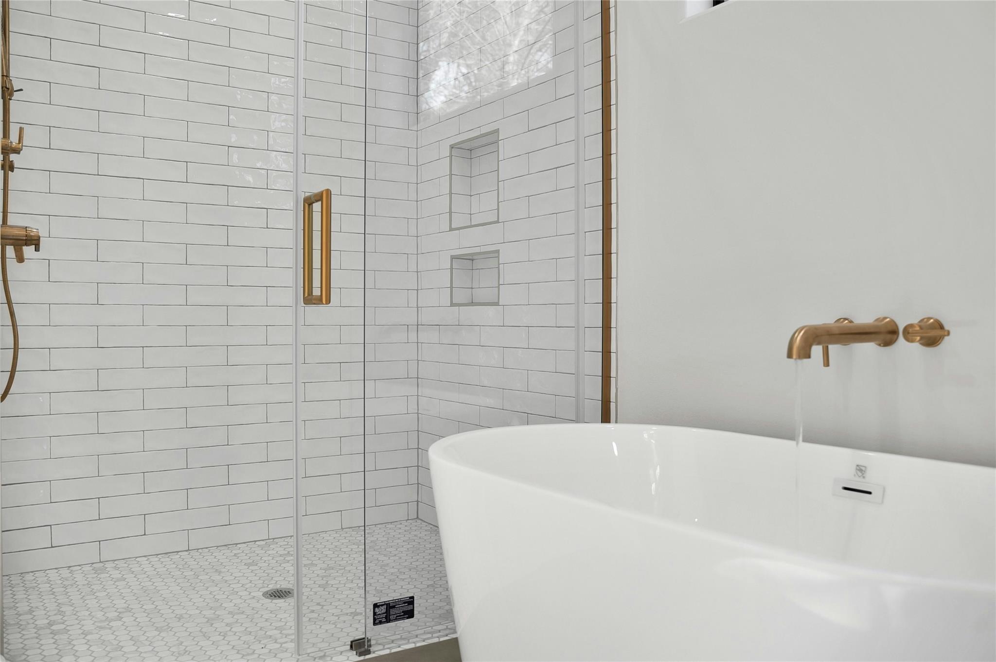 319 Akaloa Dr, Bastrop, TX 78602