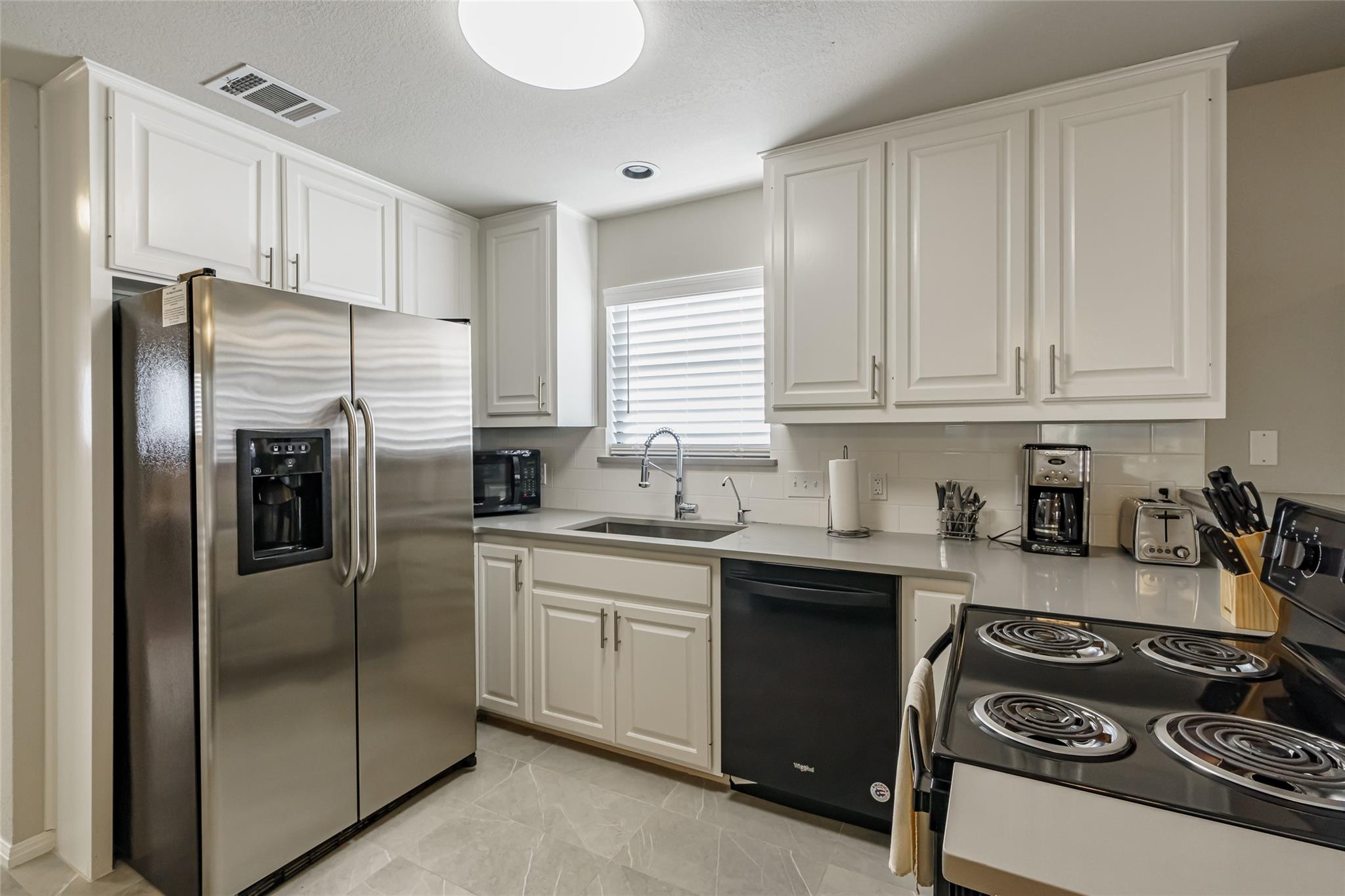 20811 Hamilton Pool Rd, Dripping Springs, TX 78620