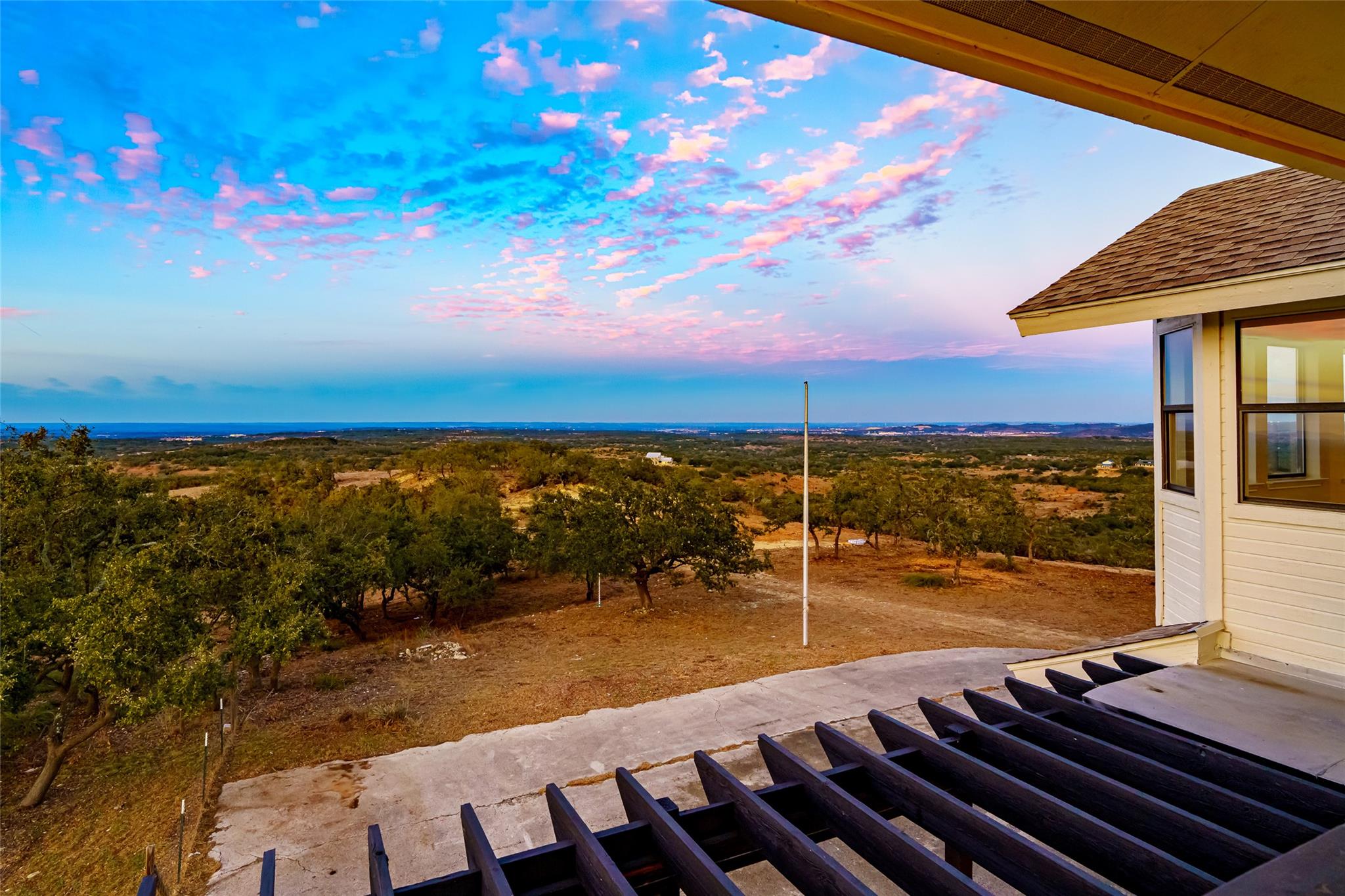 20811 Hamilton Pool Rd, Dripping Springs, TX 78620