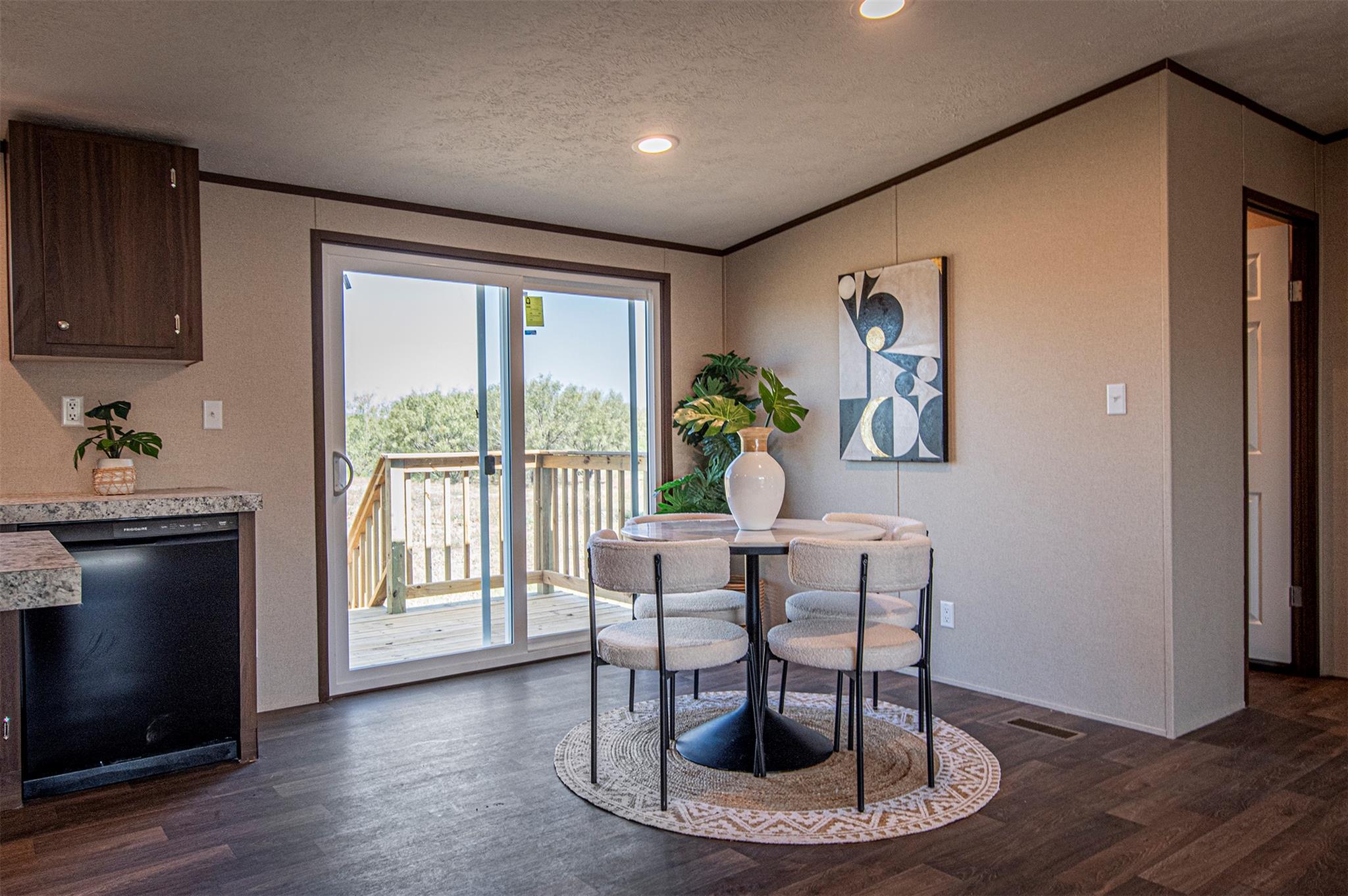 135 Spanish Oak Rd, Dale, TX 78616