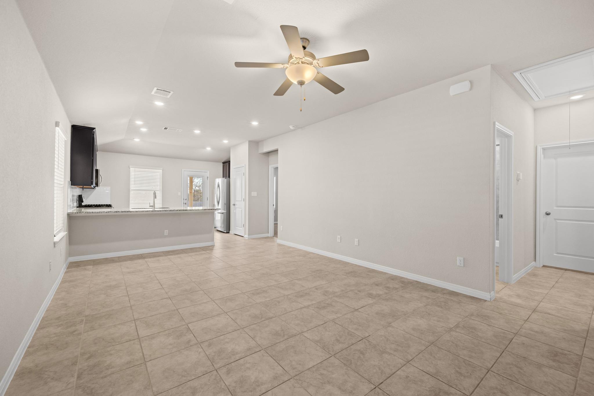 200 Longmount Cv, Liberty Hill, TX 78642