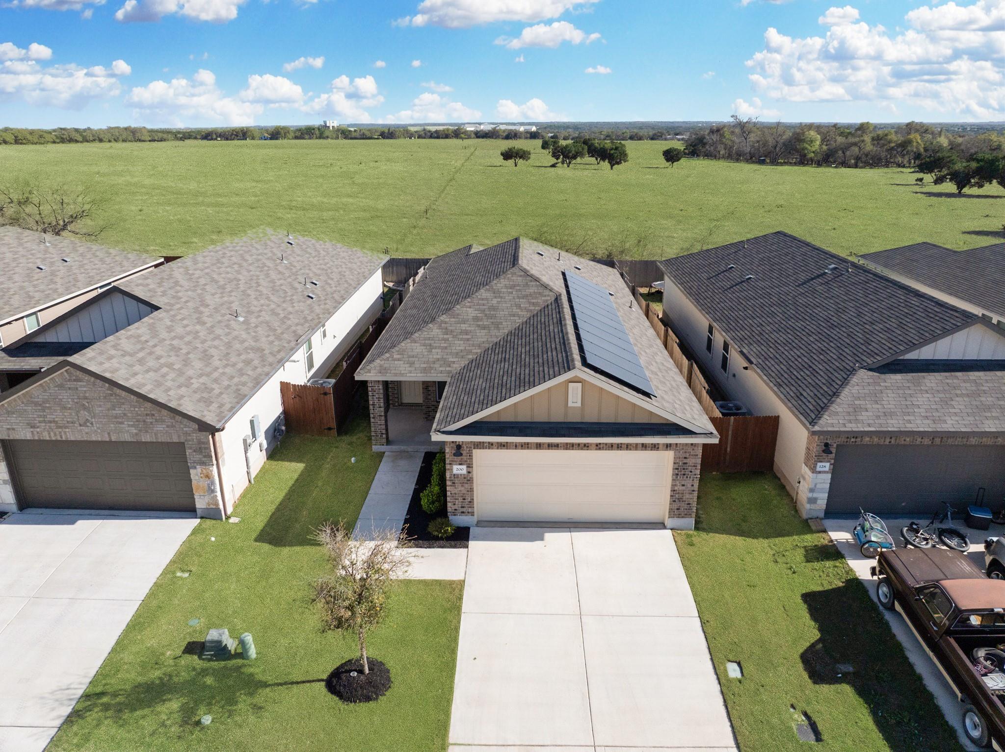 200 Longmount Cv, Liberty Hill, TX 78642