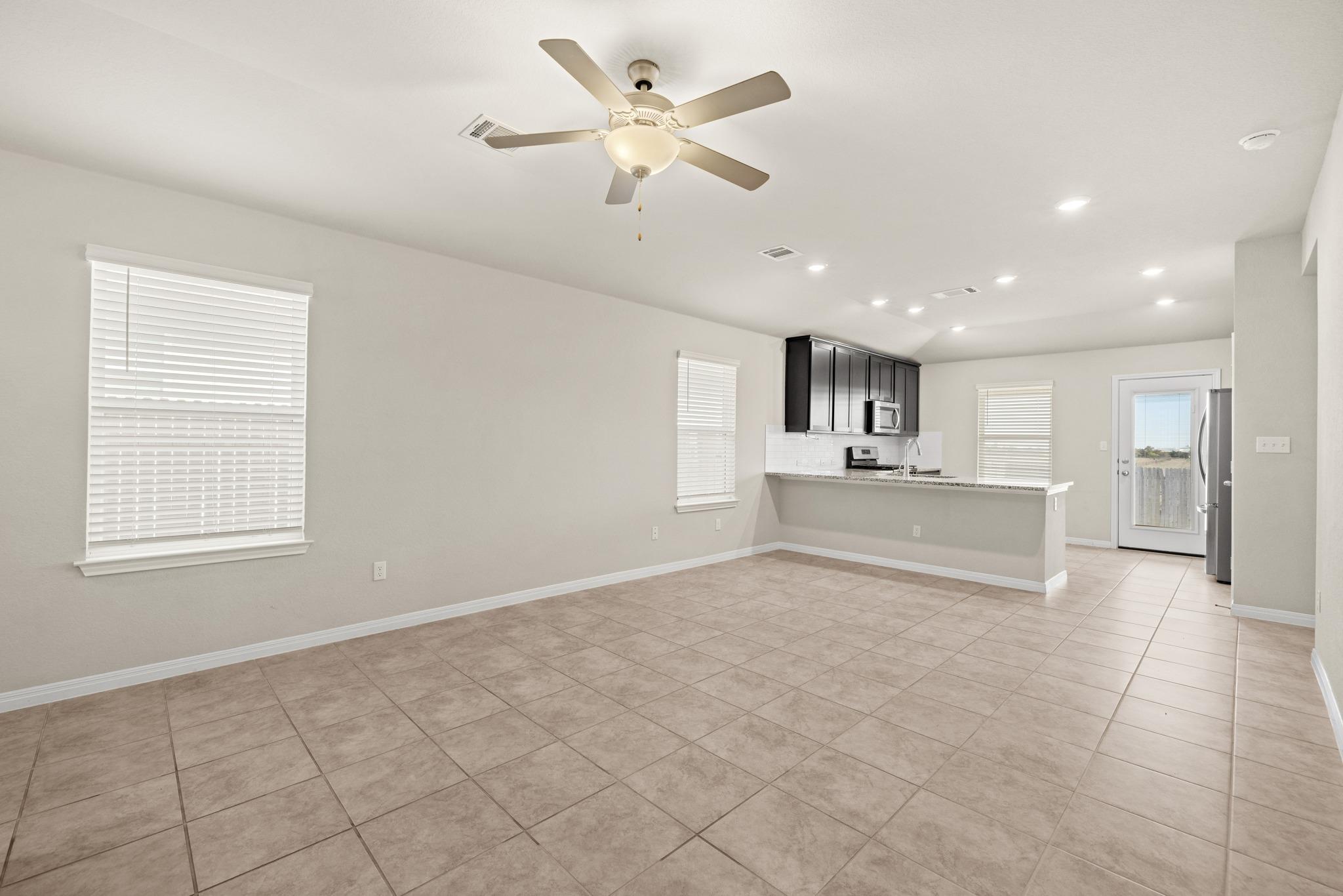 200 Longmount Cv, Liberty Hill, TX 78642