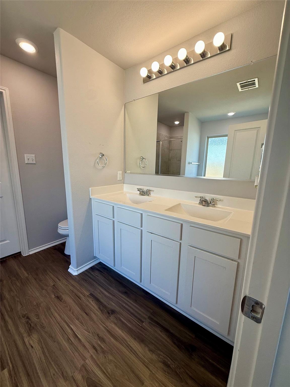 660 Xanadu Dr, Jarrell, TX 76537