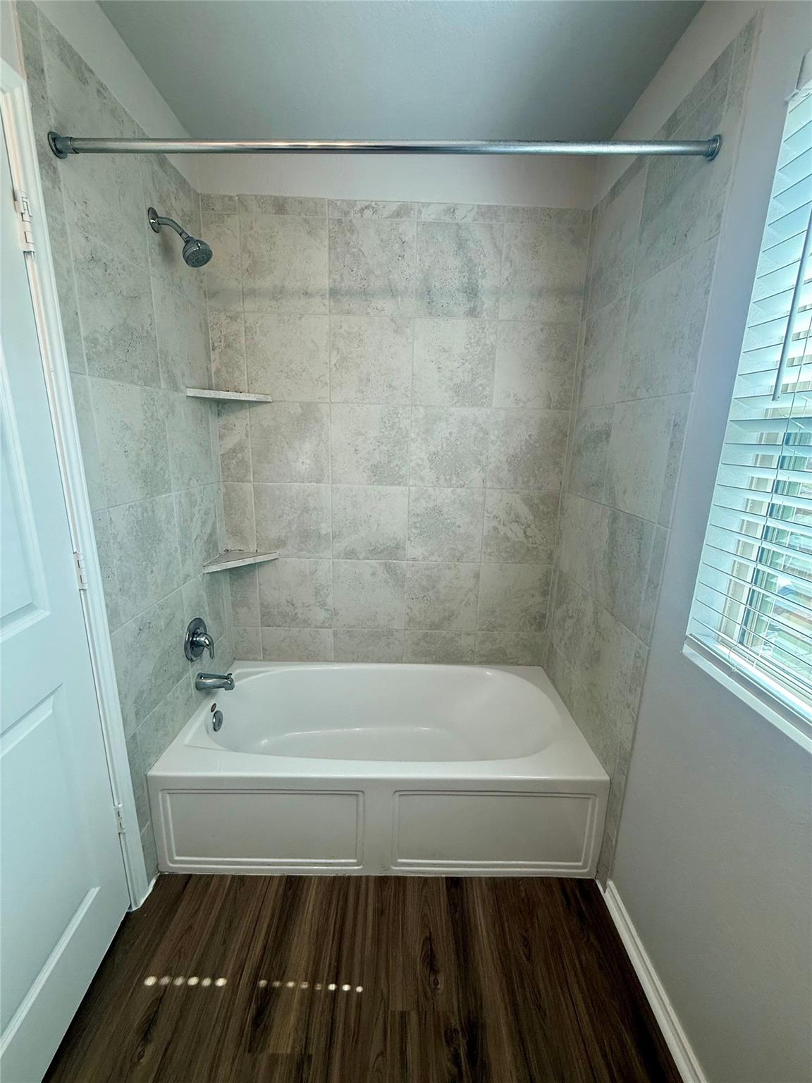 660 Xanadu Dr, Jarrell, TX 76537