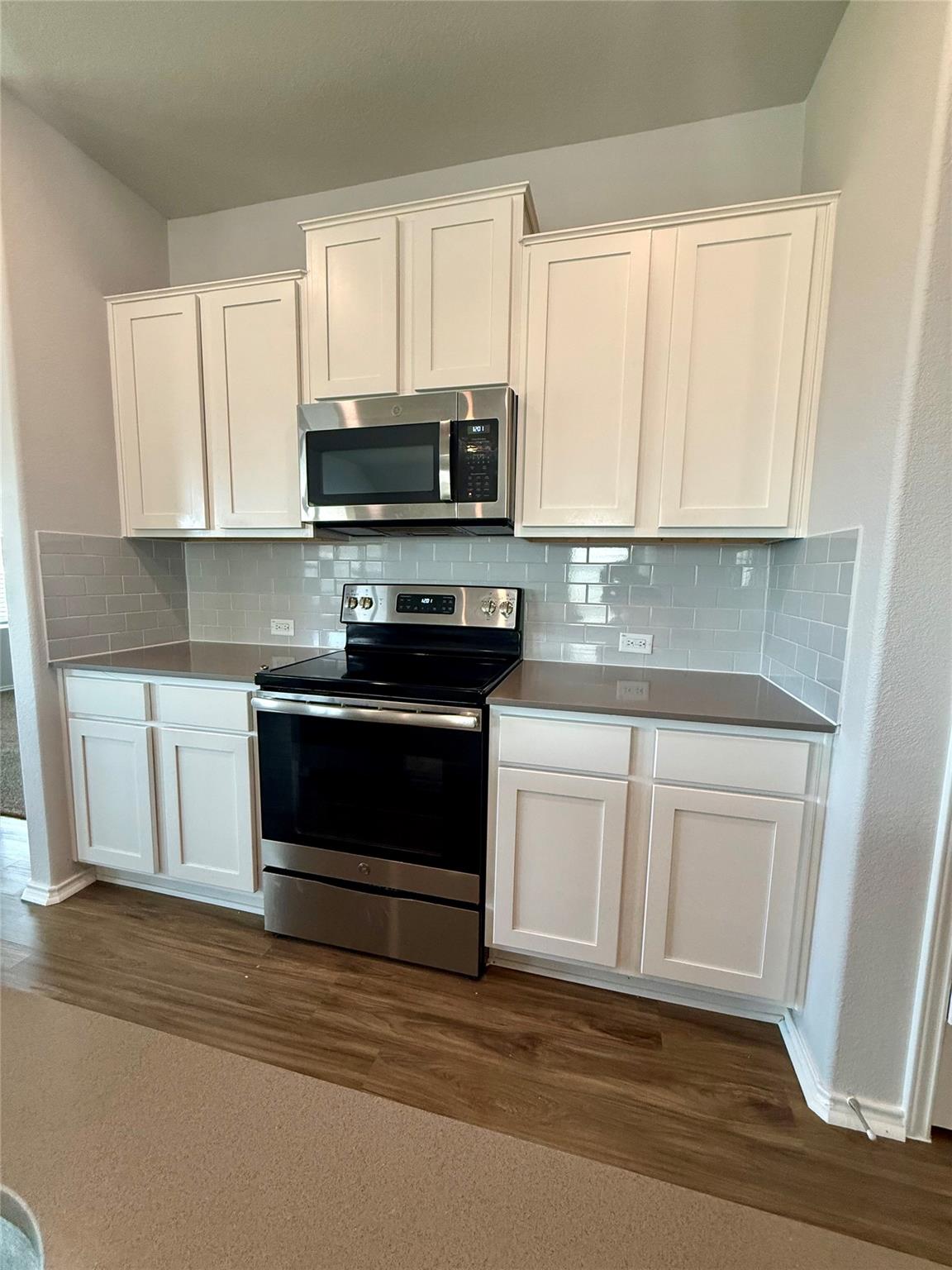 660 Xanadu Dr, Jarrell, TX 76537