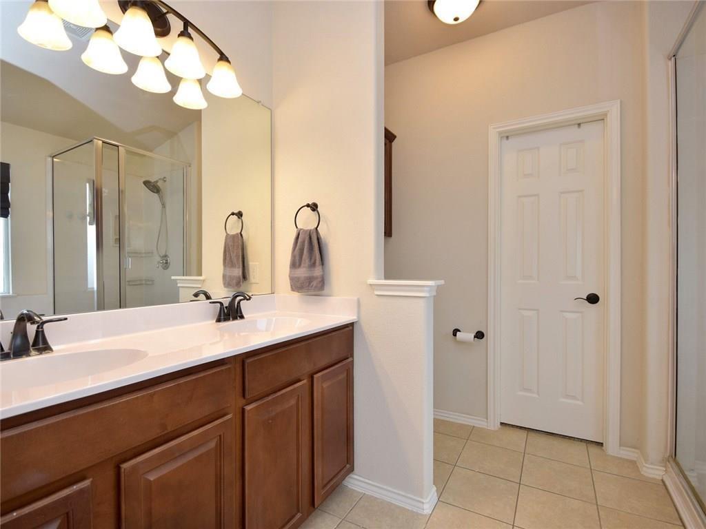 1206 Hensley Dr, Leander, TX 78641