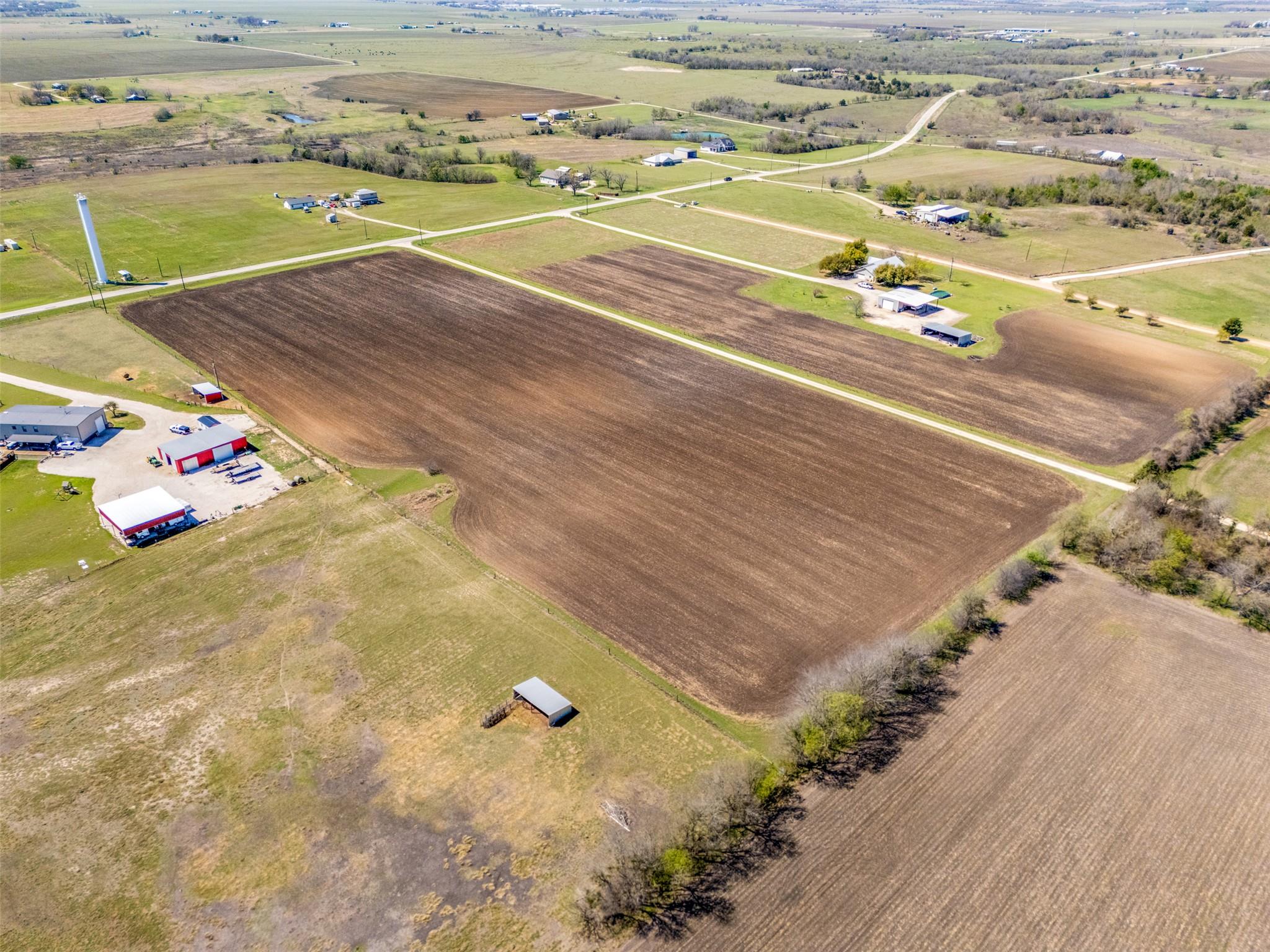 1295 County Road 432 Rd, Taylor, TX 76574