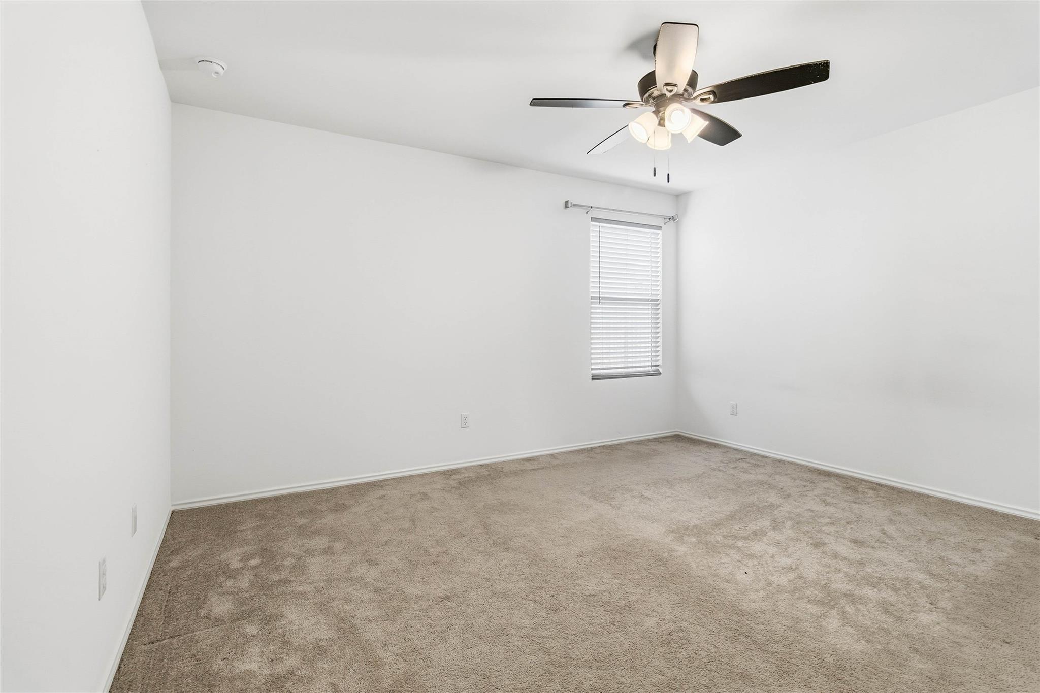 162 Agate Cliff Dr, Maxwell, TX 78656