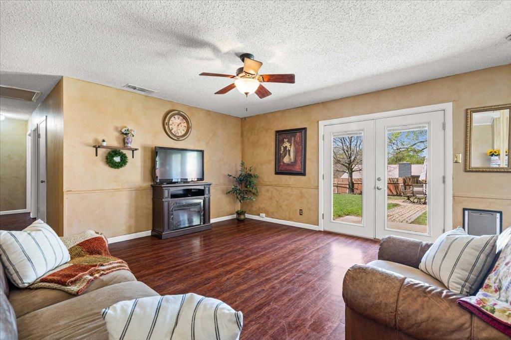 9712 Halifax Dr, Austin, TX 78753